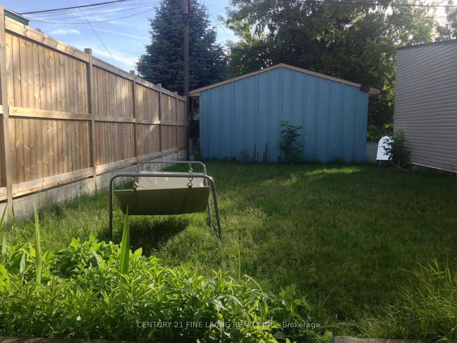 Photo 15 of Unit (Grdn), 400 Nairn Avenue, Toronto, Caledonia-Fairbank — HOMEH