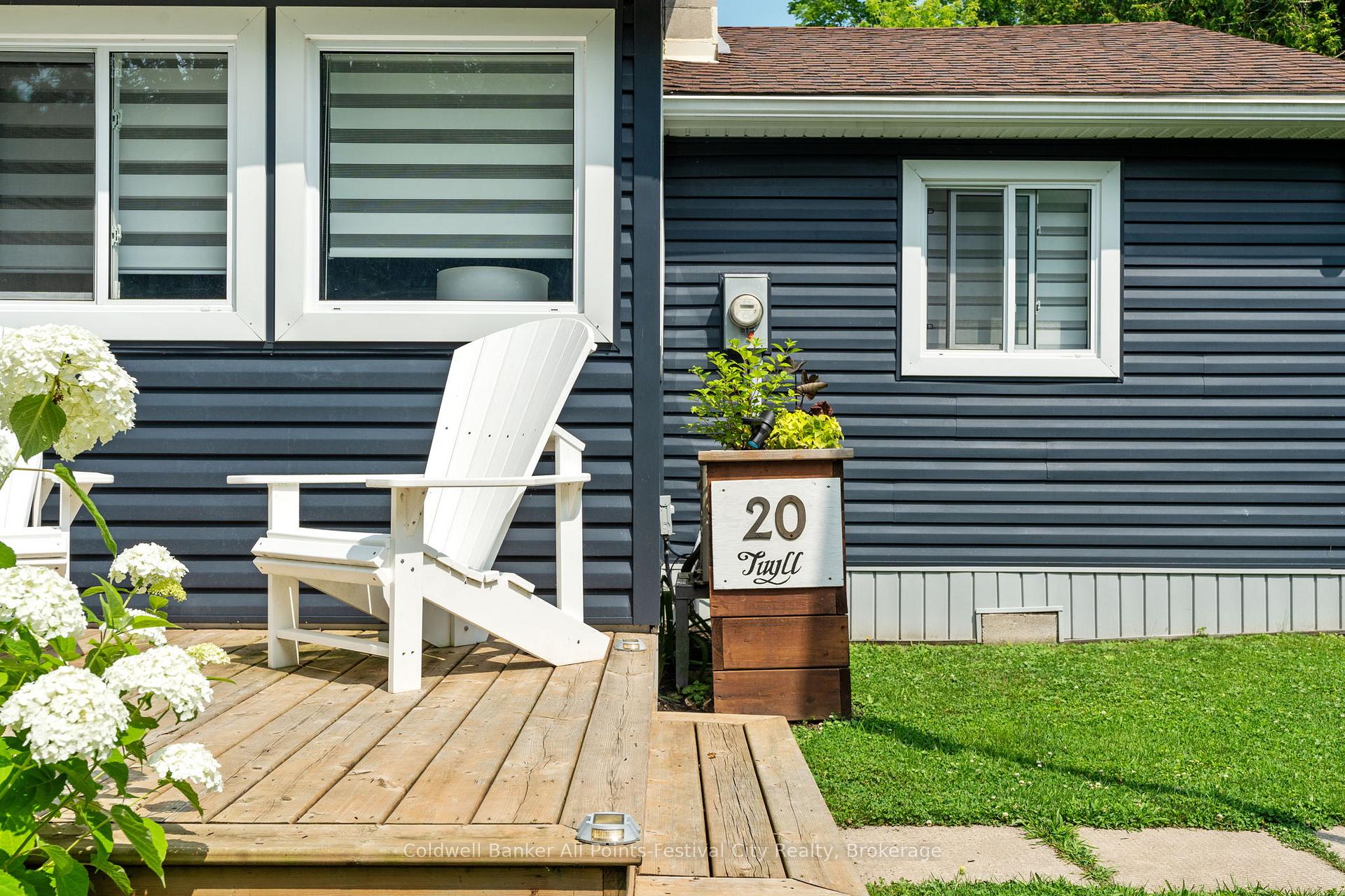 Photo 5 of 20 Tuyll Street, Bluewater, Bayfield — HOMEH