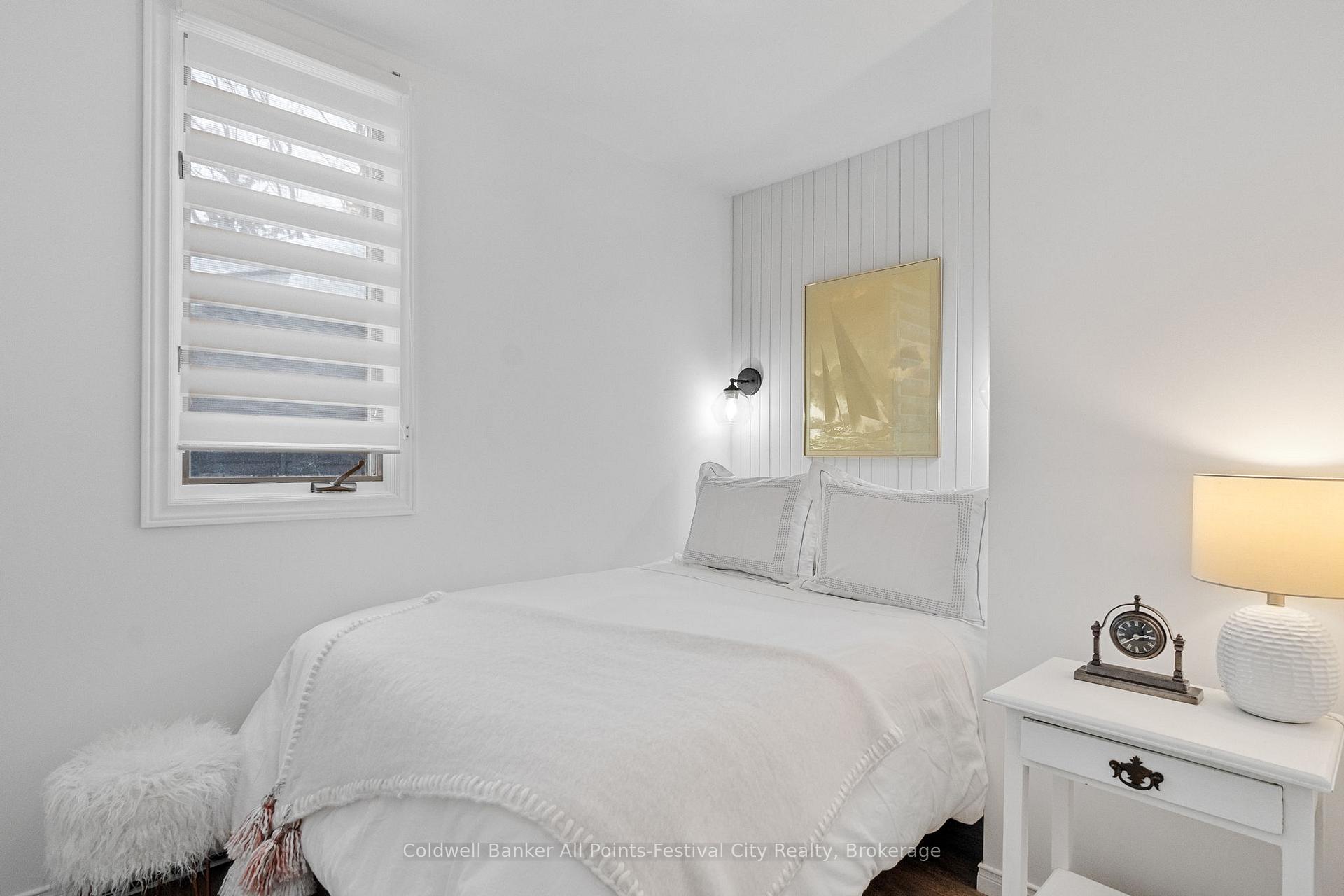 Photo 12 of 20 Tuyll Street, Bluewater, Bayfield — HOMEH