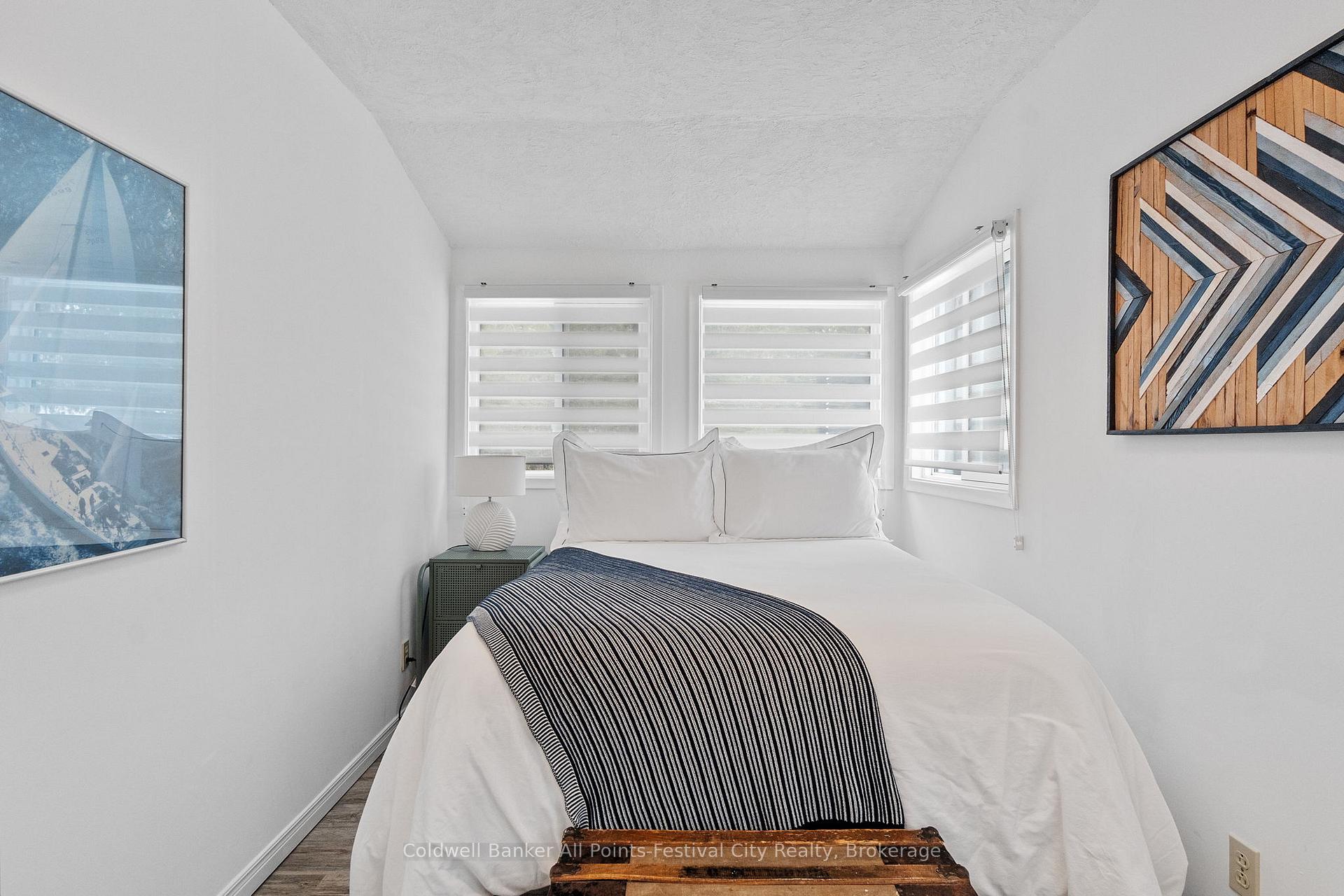 Photo 28 of 20 Tuyll Street, Bluewater, Bayfield — HOMEH