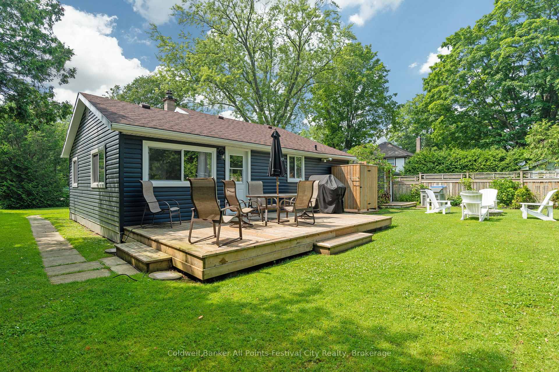 Photo 32 of 20 Tuyll Street, Bluewater, Bayfield — HOMEH