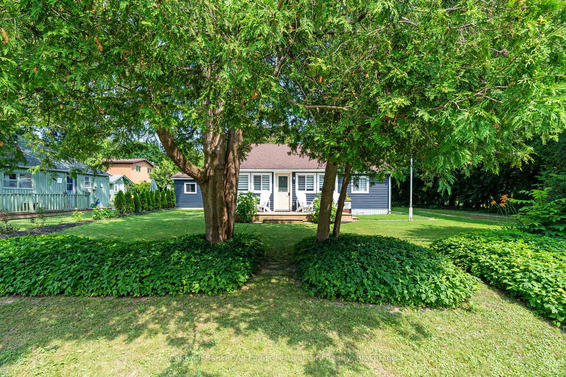 Photo 42 of 20 Tuyll Street, Bluewater, Bayfield — HOMEH