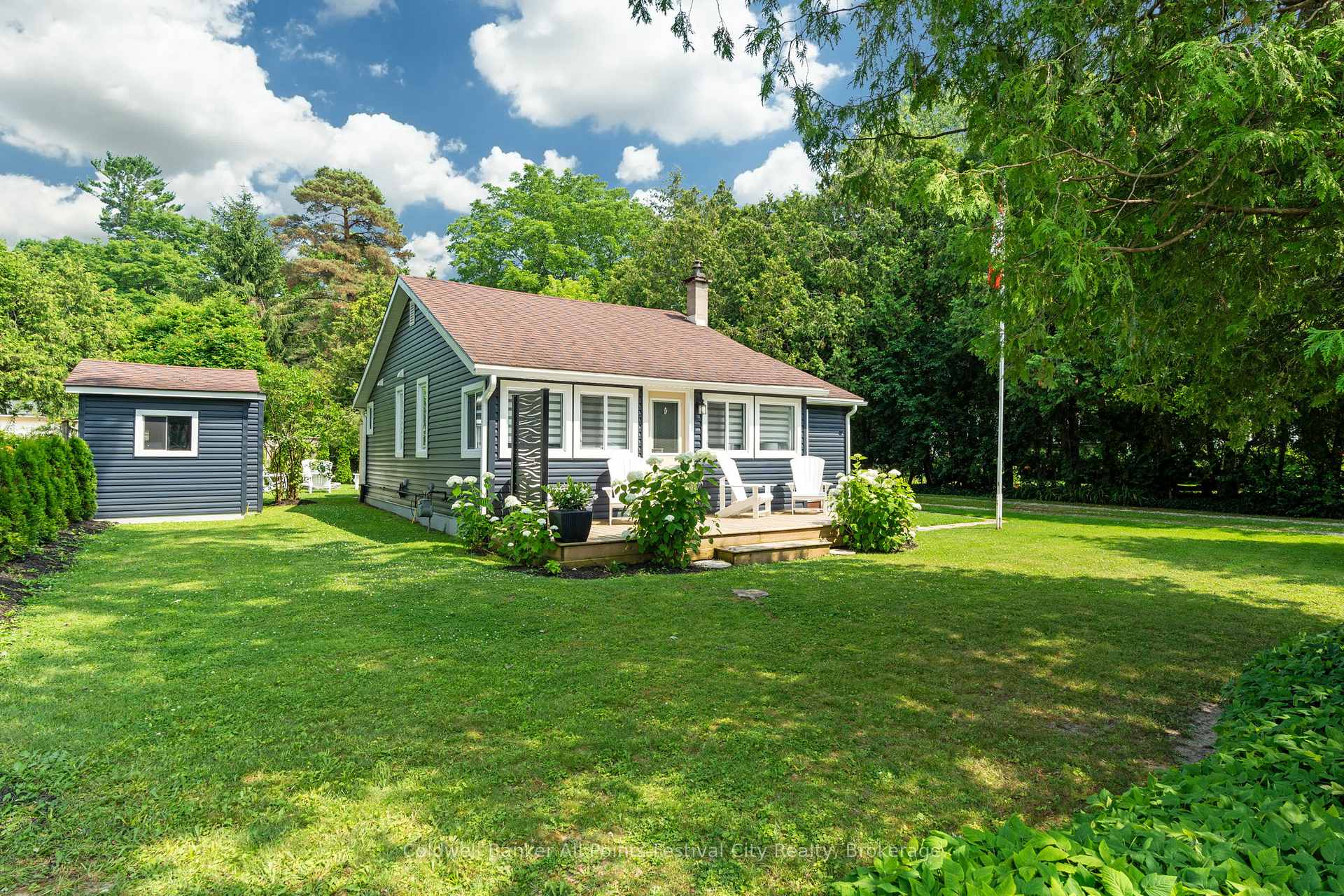 Photo 44 of 20 Tuyll Street, Bluewater, Bayfield — HOMEH