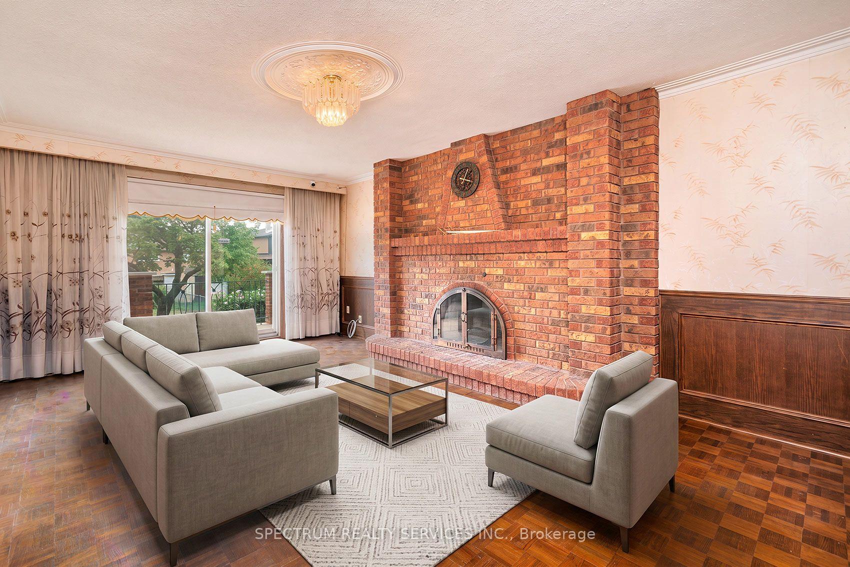 Photo 8 of 145A Whitfield Avenue, North York, Humber Summit — HOMEH