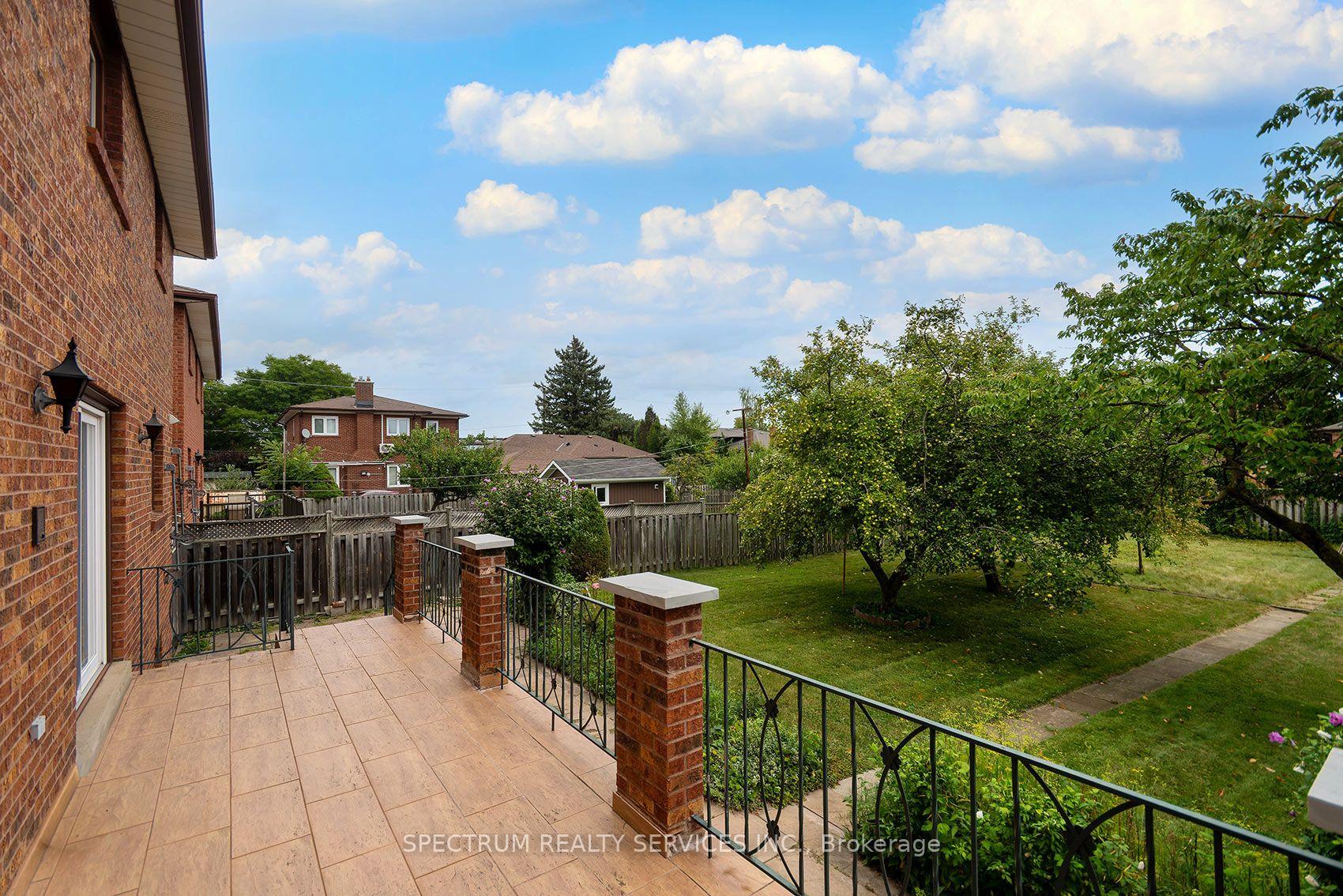 Photo 46 of 145A Whitfield Avenue, North York, Humber Summit — HOMEH