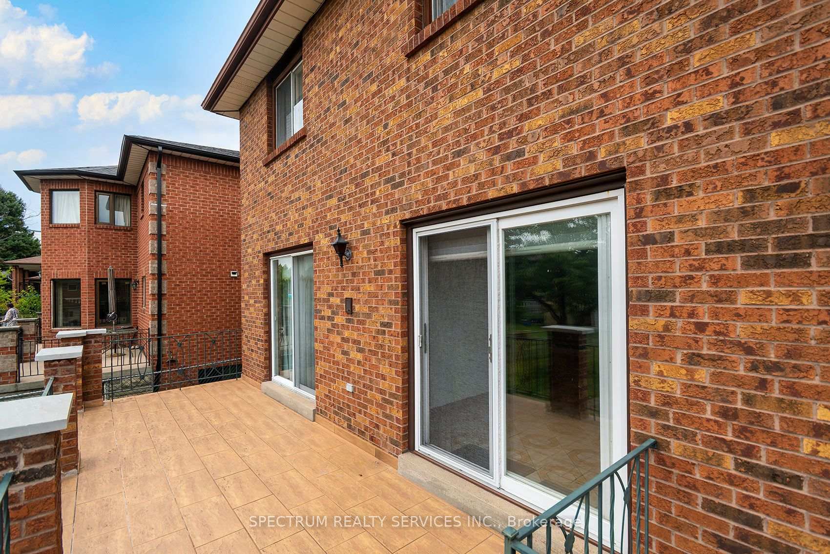 Photo 48 of 145A Whitfield Avenue, North York, Humber Summit — HOMEH