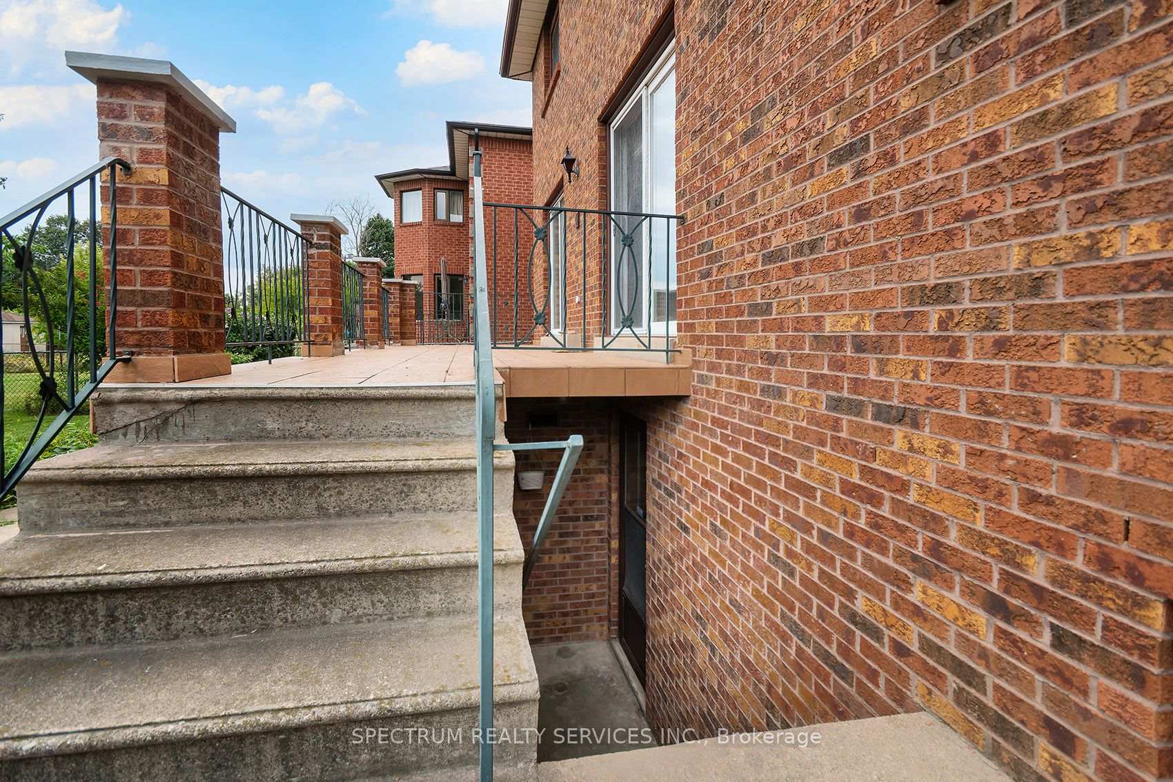 Photo 49 of 145A Whitfield Avenue, North York, Humber Summit — HOMEH
