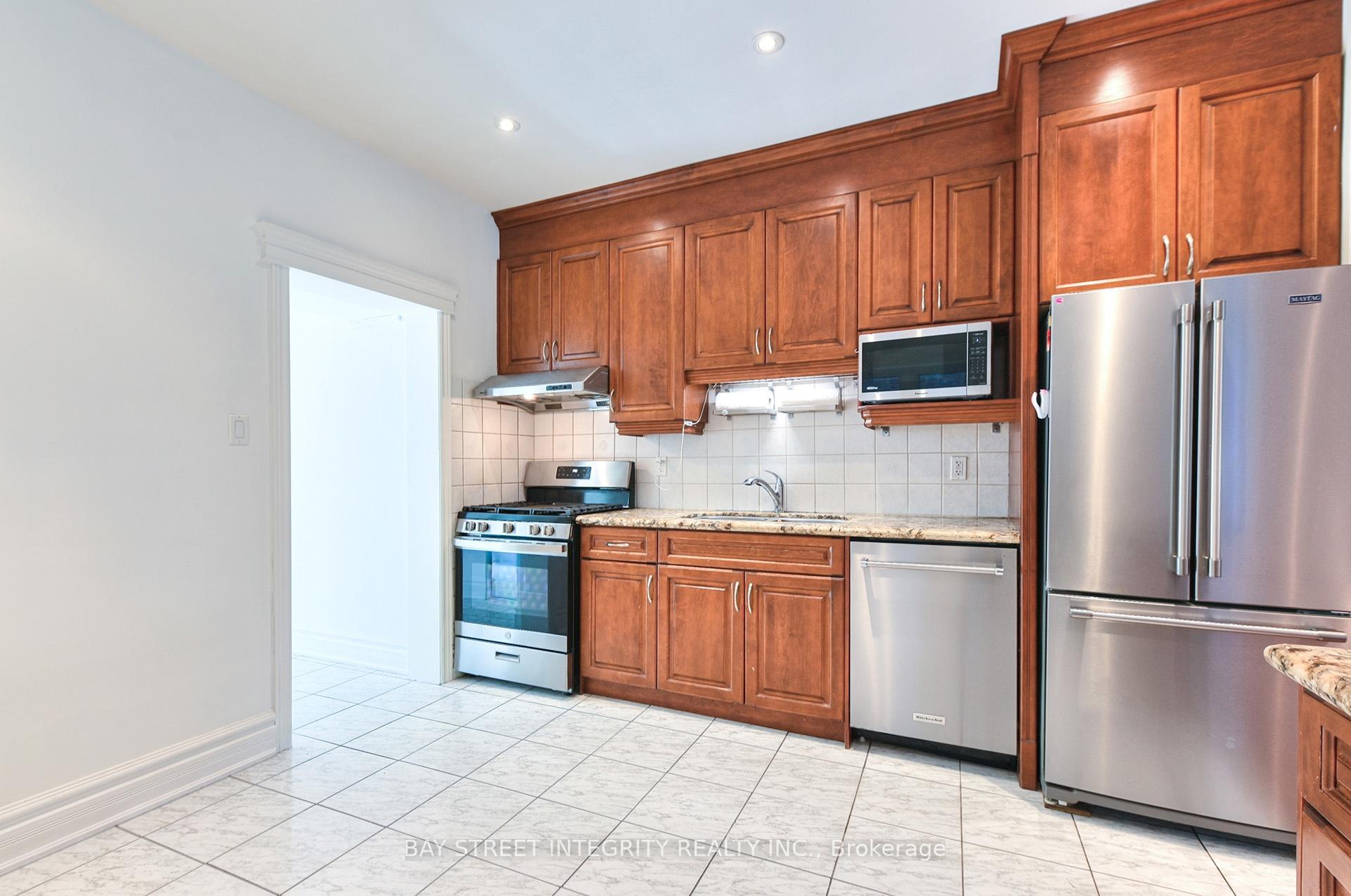 Photo 9 of 1282 Lansdowne Avenue, Toronto, Corso Italia-Davenport — HOMEH