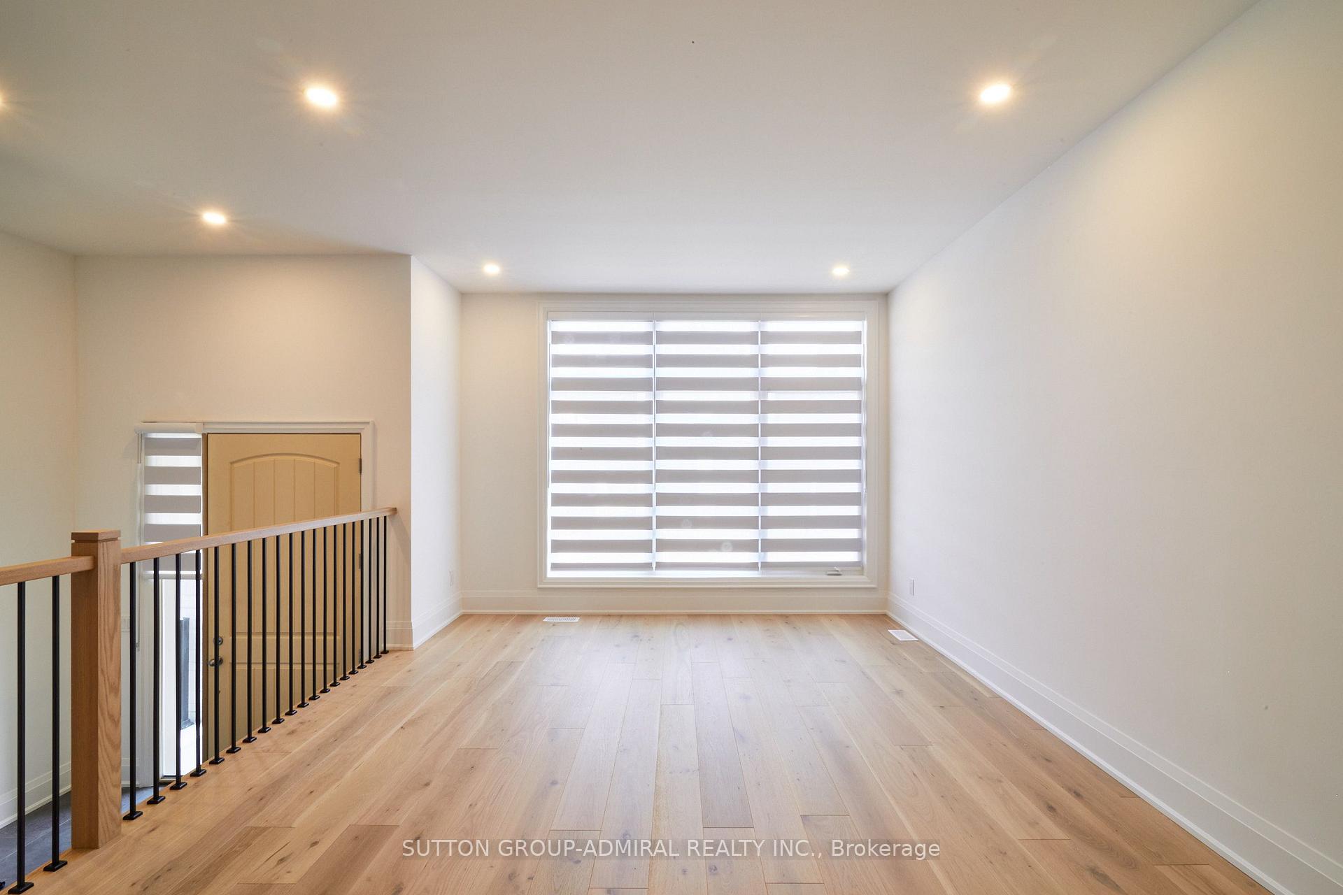 Photo 9 of Direzze 18 Court, Richmond Hill, Mill Pond — HOMEH