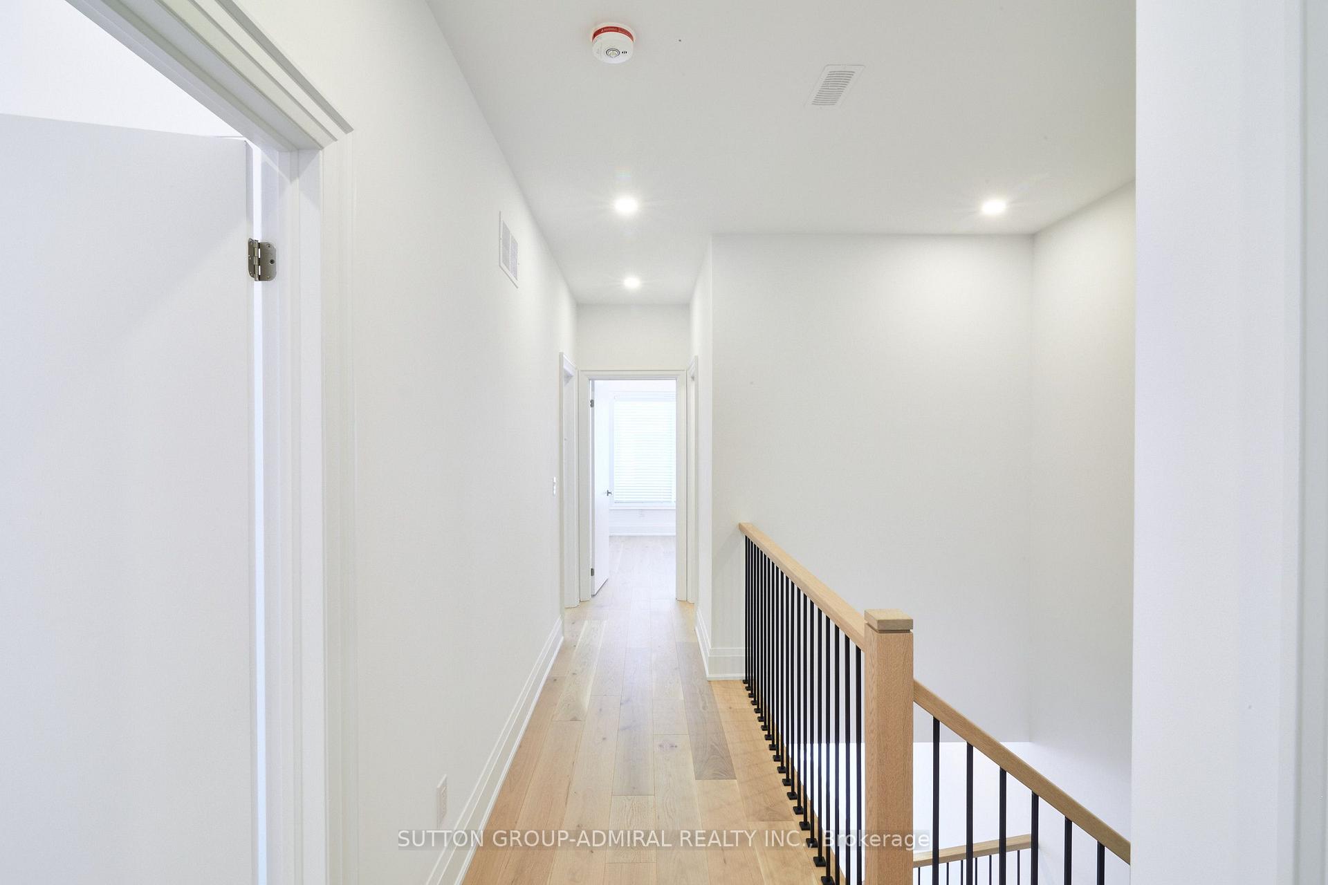 Photo 13 of Direzze 18 Court, Richmond Hill, Mill Pond — HOMEH