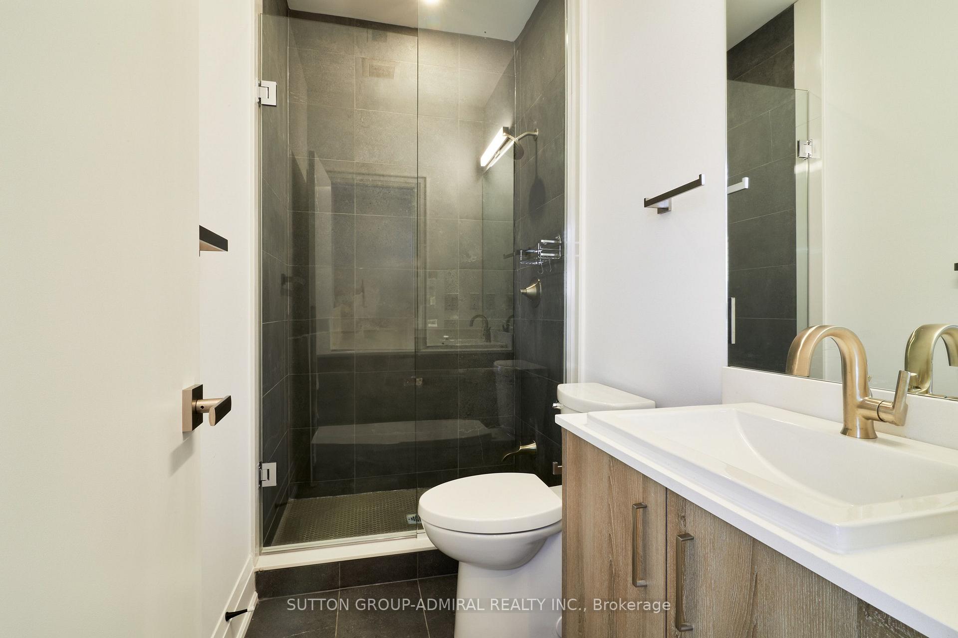 Photo 20 of Direzze 18 Court, Richmond Hill, Mill Pond — HOMEH