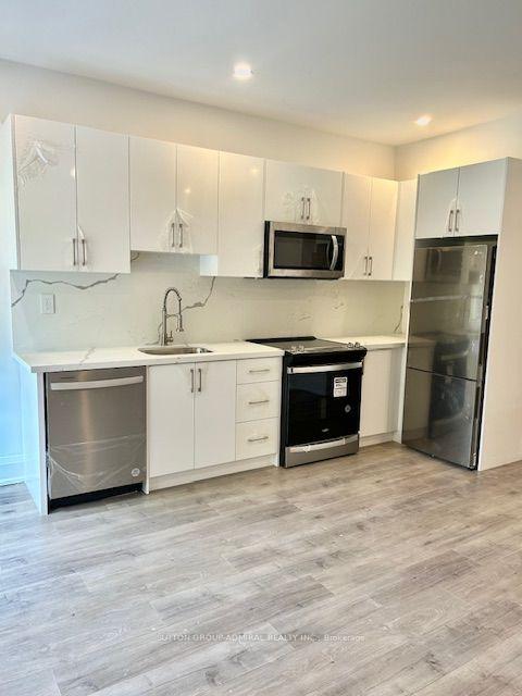 Photo 32 of Direzze 18 Court, Richmond Hill, Mill Pond — HOMEH