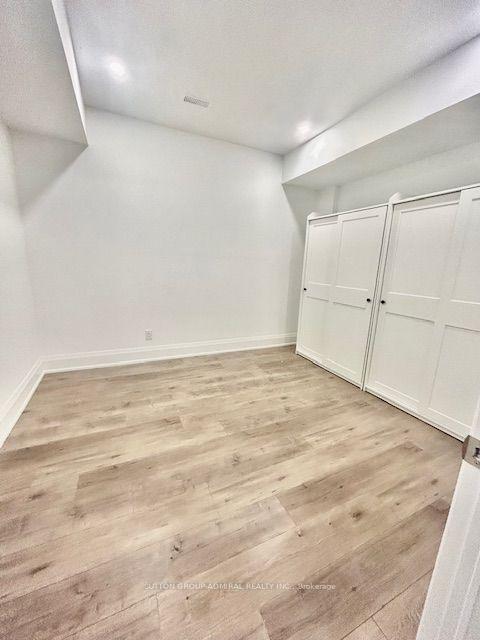 Photo 34 of Direzze 18 Court, Richmond Hill, Mill Pond — HOMEH
