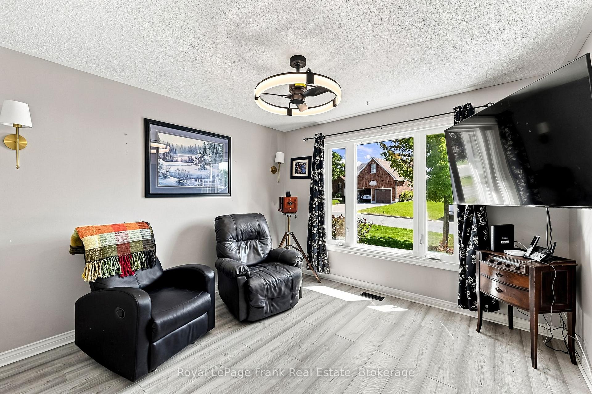 Photo 31 of 1846 Stratton Avenue, Peterborough, Otonabee Ward 1 — HOMEH