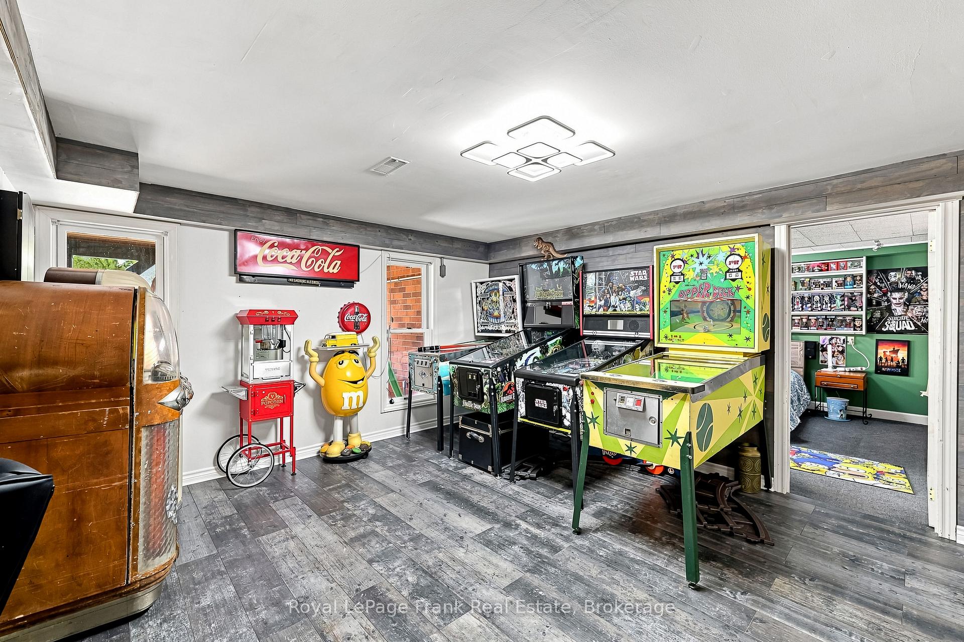 Photo 40 of 1846 Stratton Avenue, Peterborough, Otonabee Ward 1 — HOMEH
