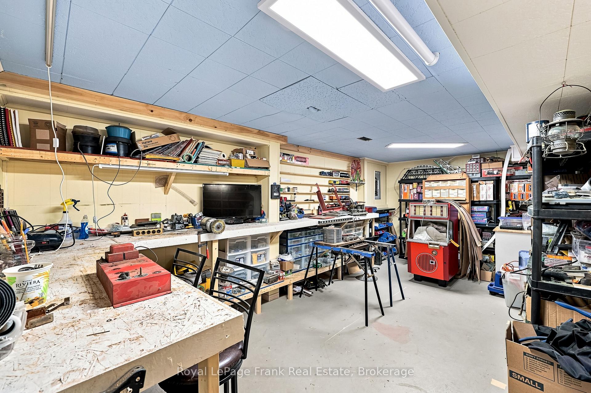 Photo 44 of 1846 Stratton Avenue, Peterborough, Otonabee Ward 1 — HOMEH