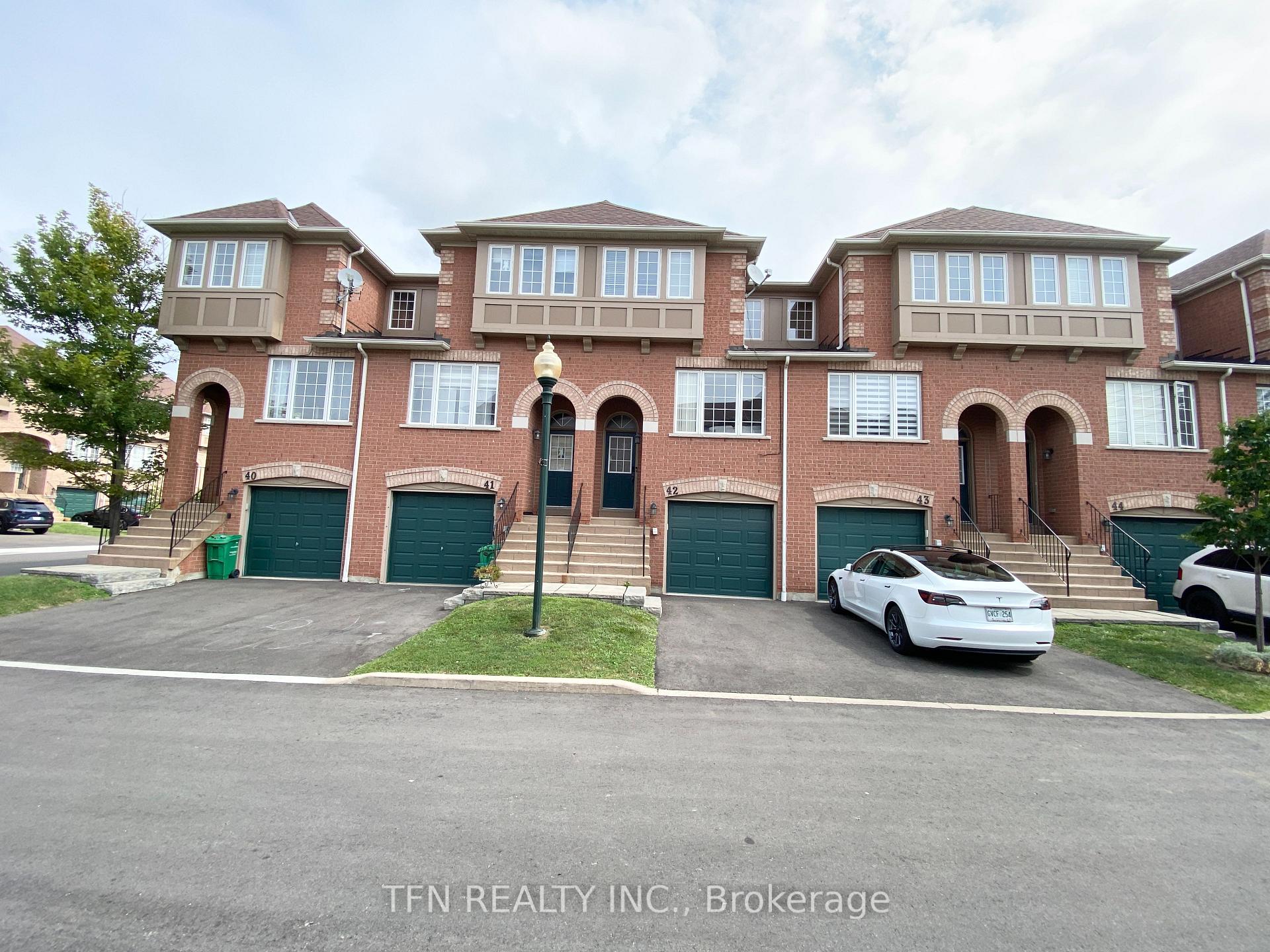 Photo of Unit 42, 3020 Cedarglen Gate