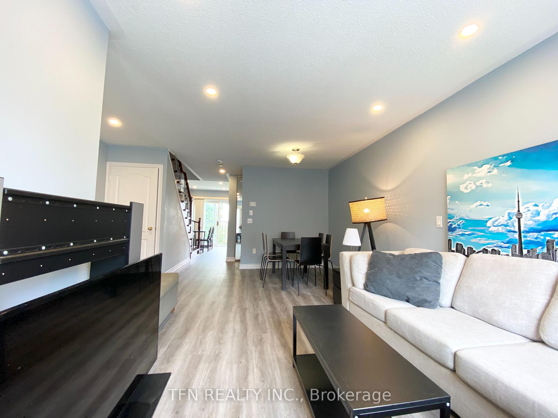 Photo 8 of Unit 42, 3020 Cedarglen Gate, Mississauga, Erindale — HOMEH