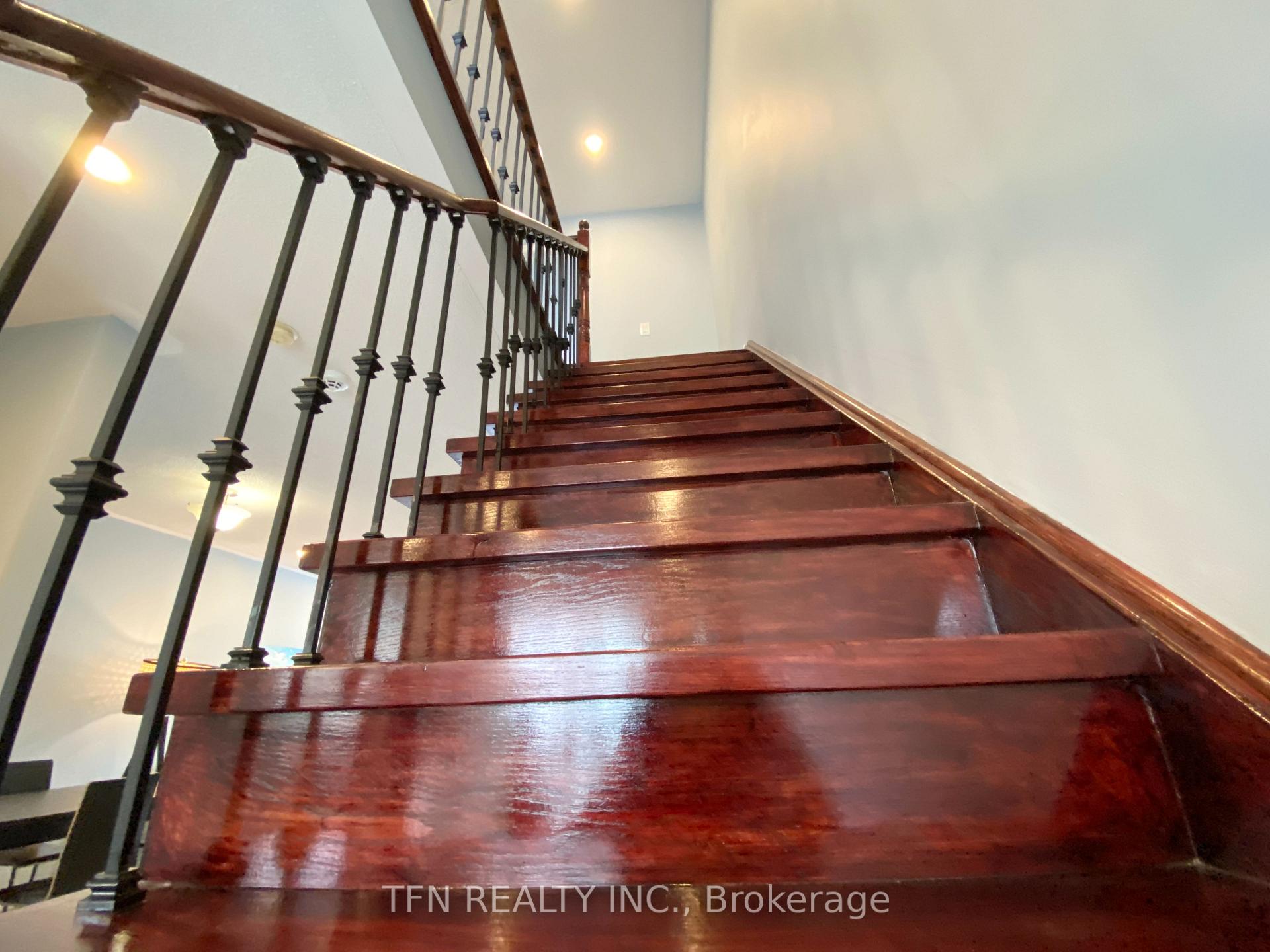 Photo 19 of Unit 42, 3020 Cedarglen Gate, Mississauga, Erindale — HOMEH
