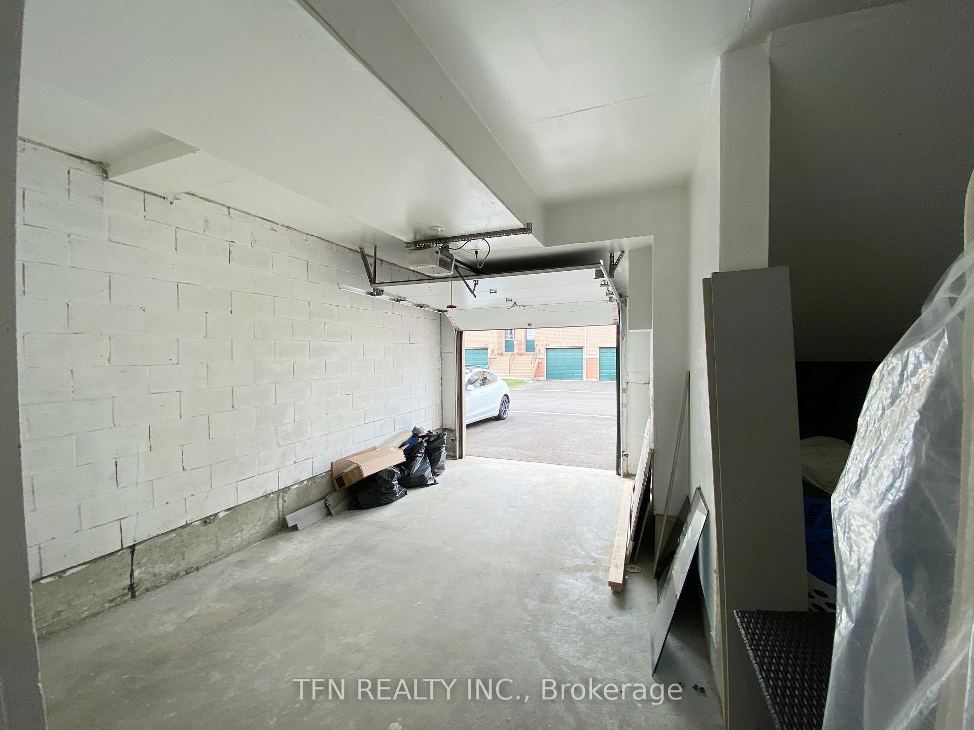 Photo 33 of Unit 42, 3020 Cedarglen Gate, Mississauga, Erindale — HOMEH