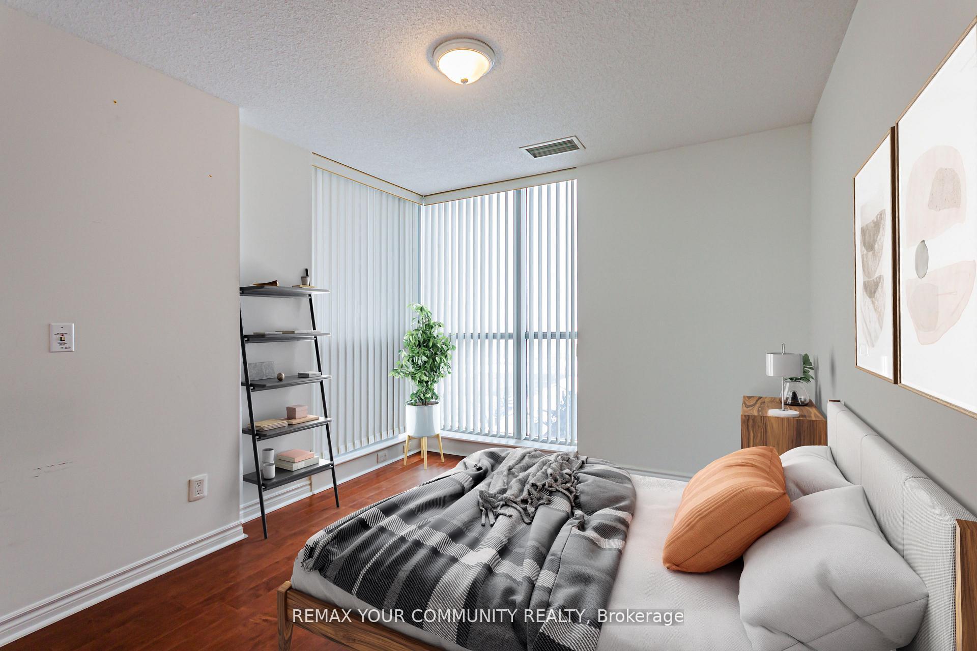 Photo 16 of Unit 913, 2885 Bayview Avenue, North York, Bayview Village — HOMEH