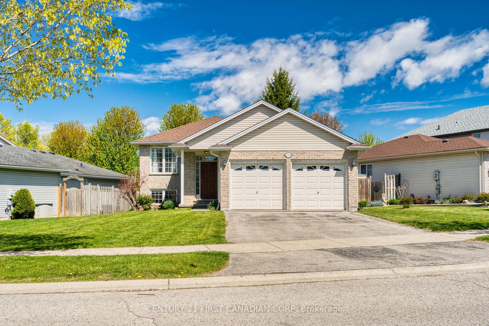 Photo of 1761 Devos Drive