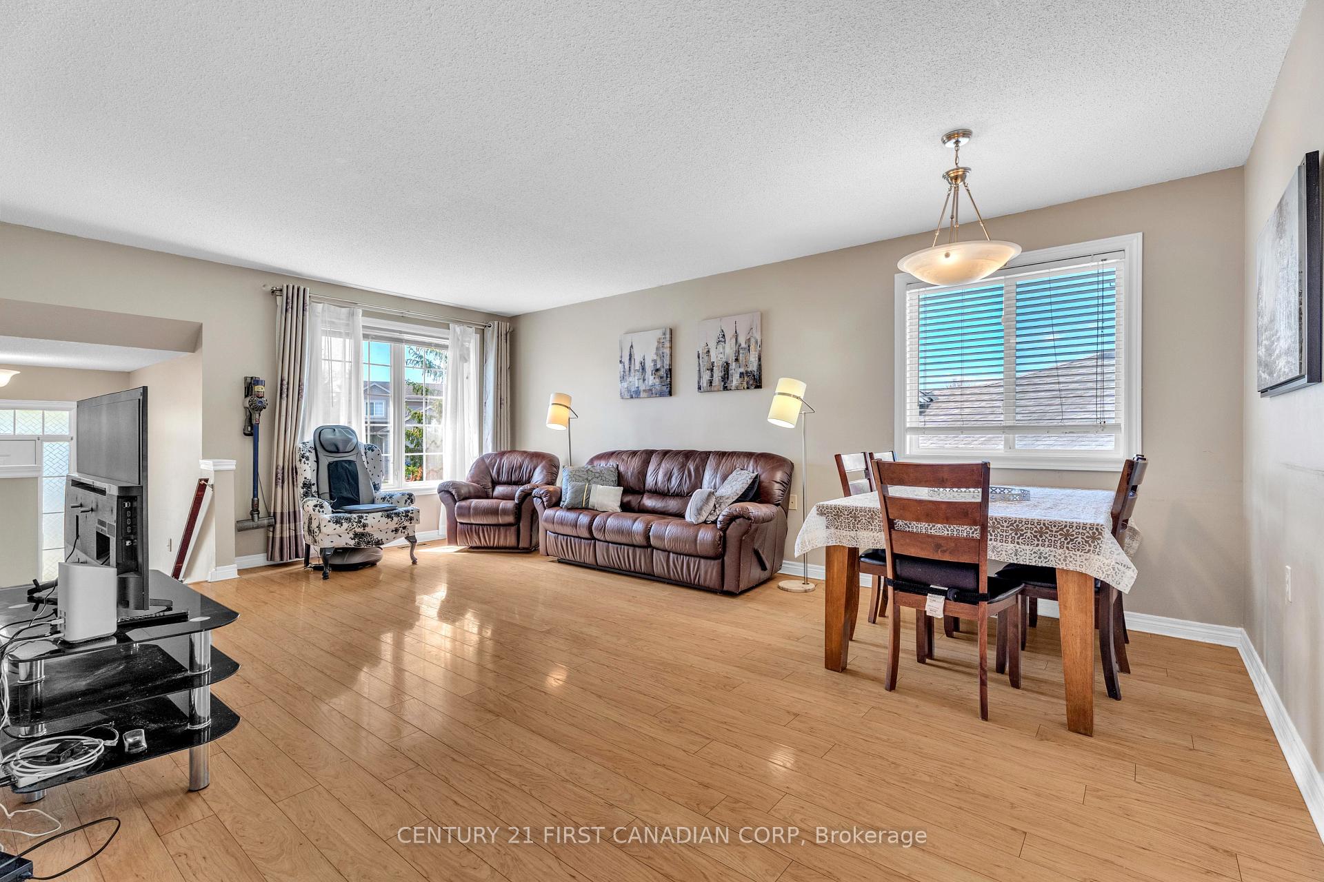 Photo 11 of 1761 Devos Drive, London, North C — HOMEH