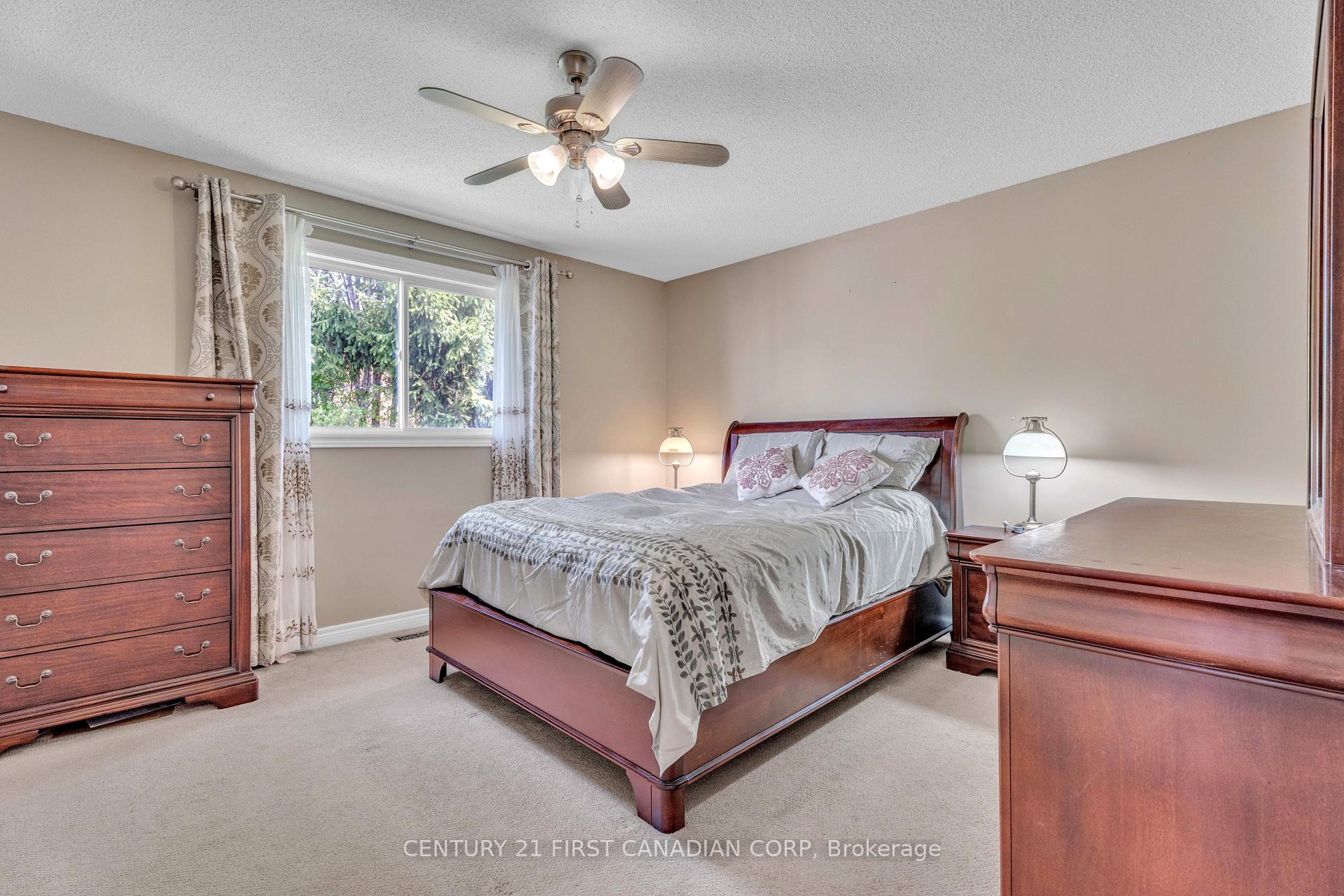 Photo 16 of 1761 Devos Drive, London, North C — HOMEH