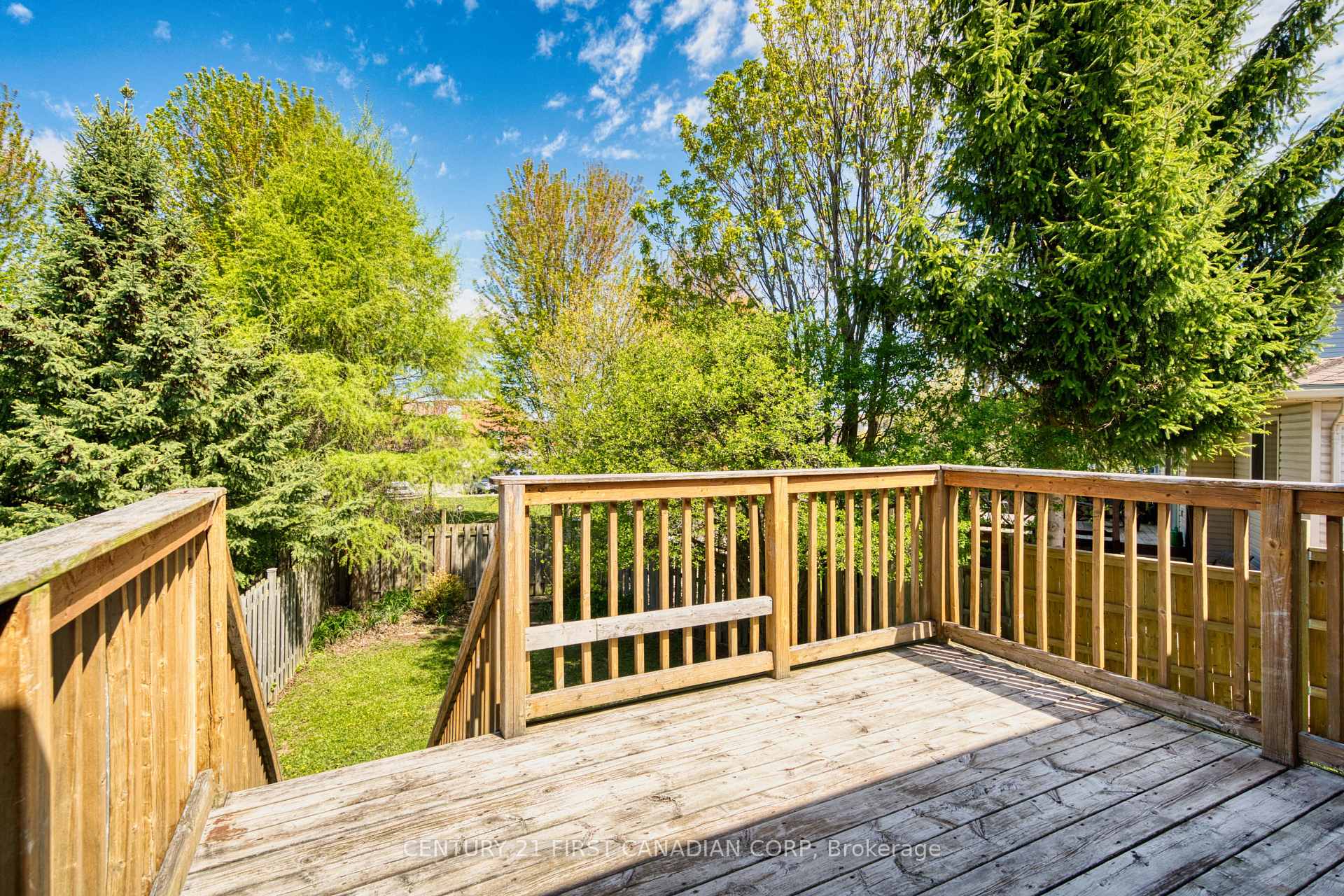 Photo 28 of 1761 Devos Drive, London, North C — HOMEH