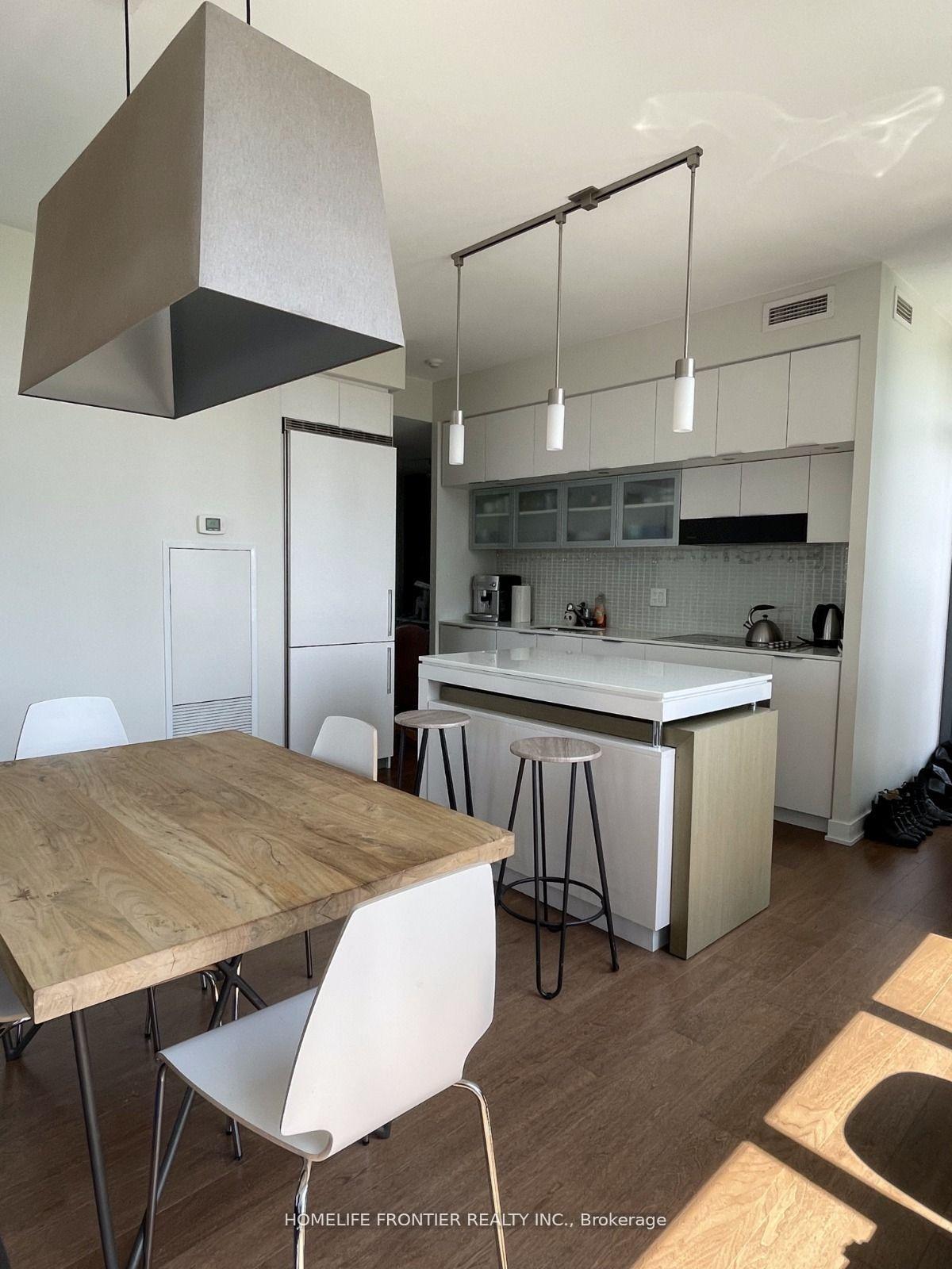 Photo 4 of Unit 1803, 110 Charles Street E, Toronto, Church-Yonge Corridor — HOMEH