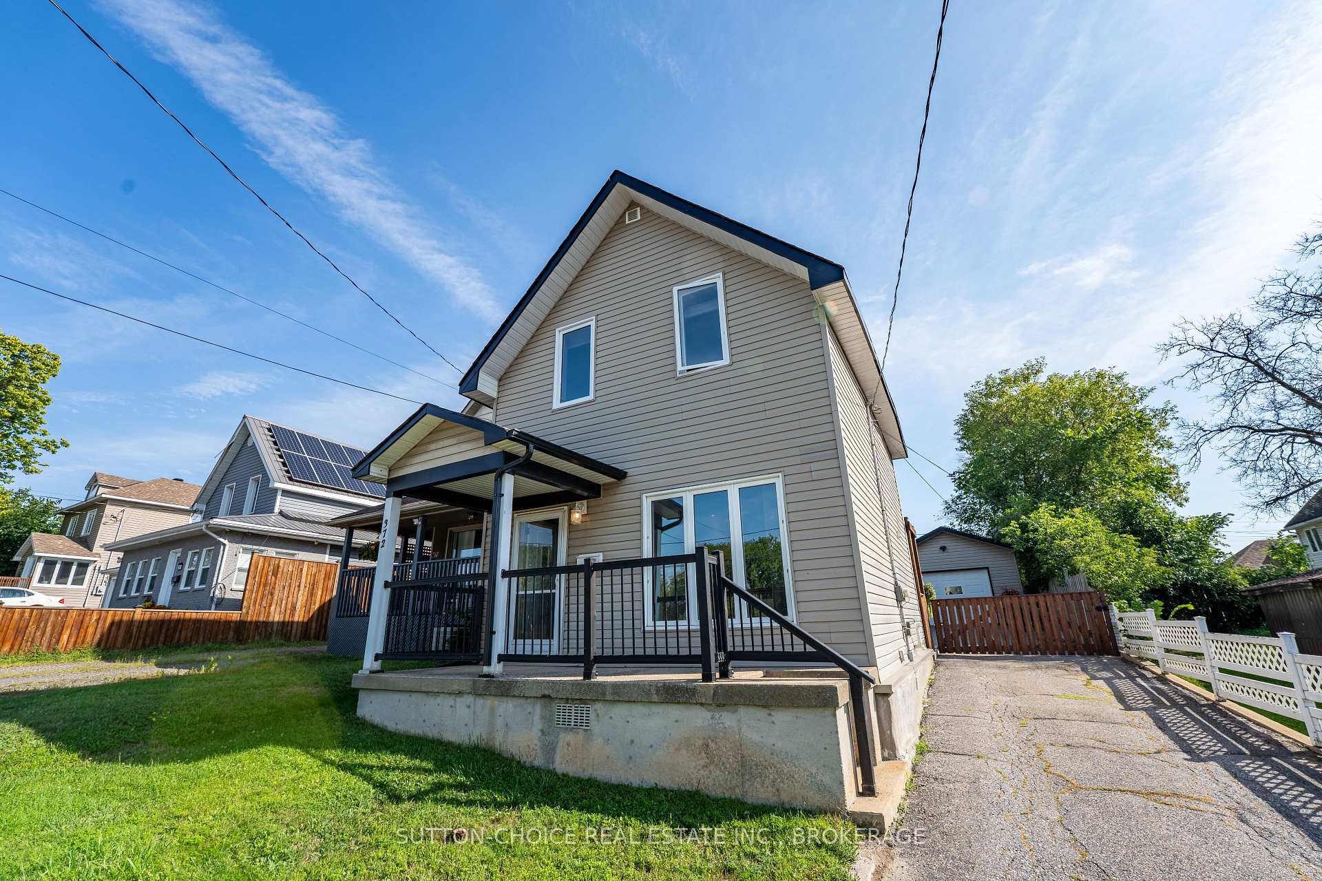 Photo 1 of 372 Third Avenue E, North Bay, Central — HOMEH