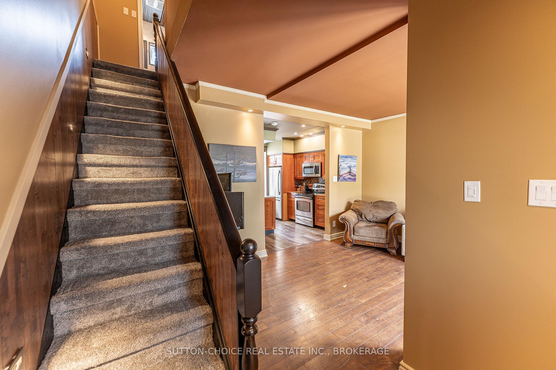 Photo 9 of 372 Third Avenue E, North Bay, Central — HOMEH