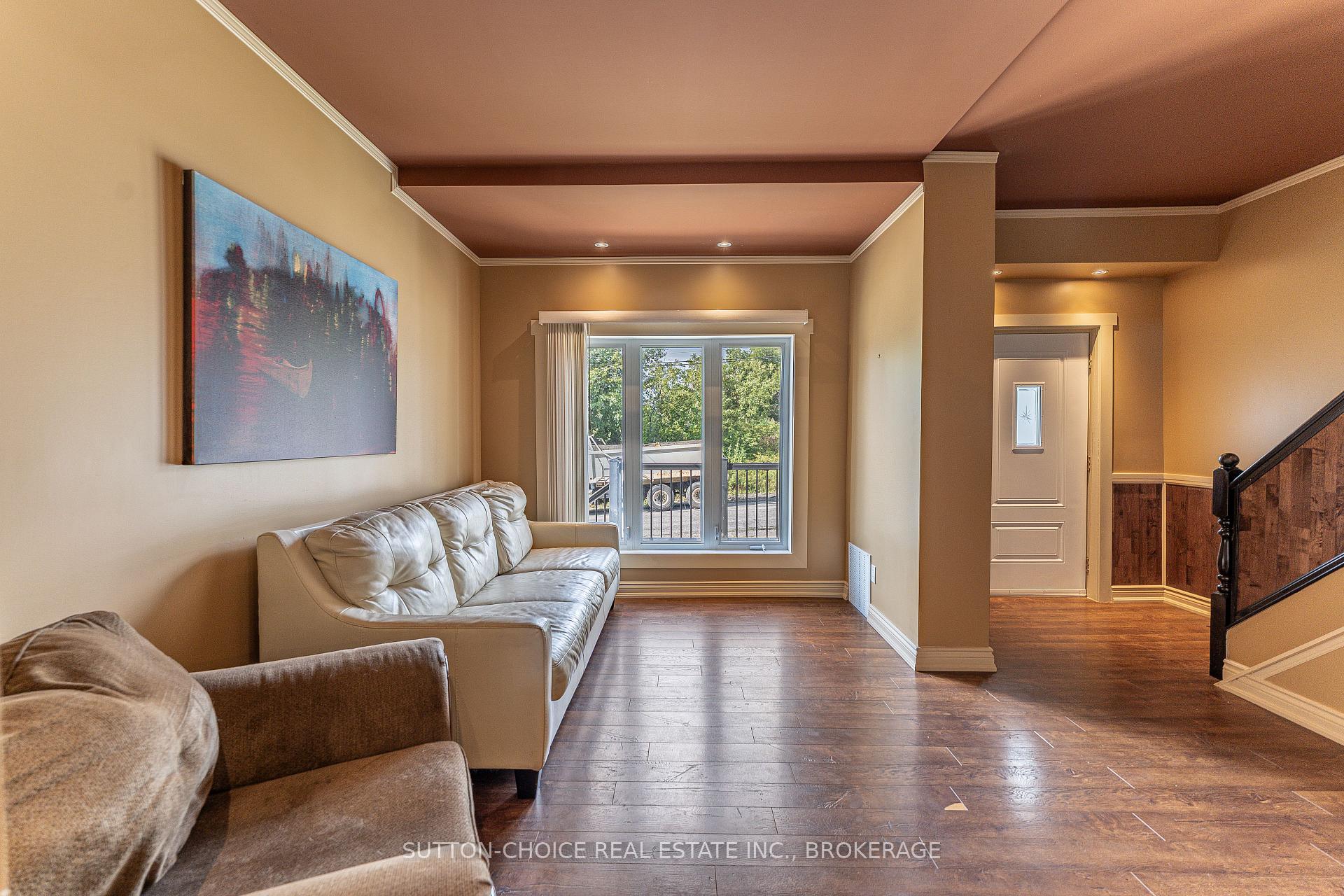 Photo 11 of 372 Third Avenue E, North Bay, Central — HOMEH