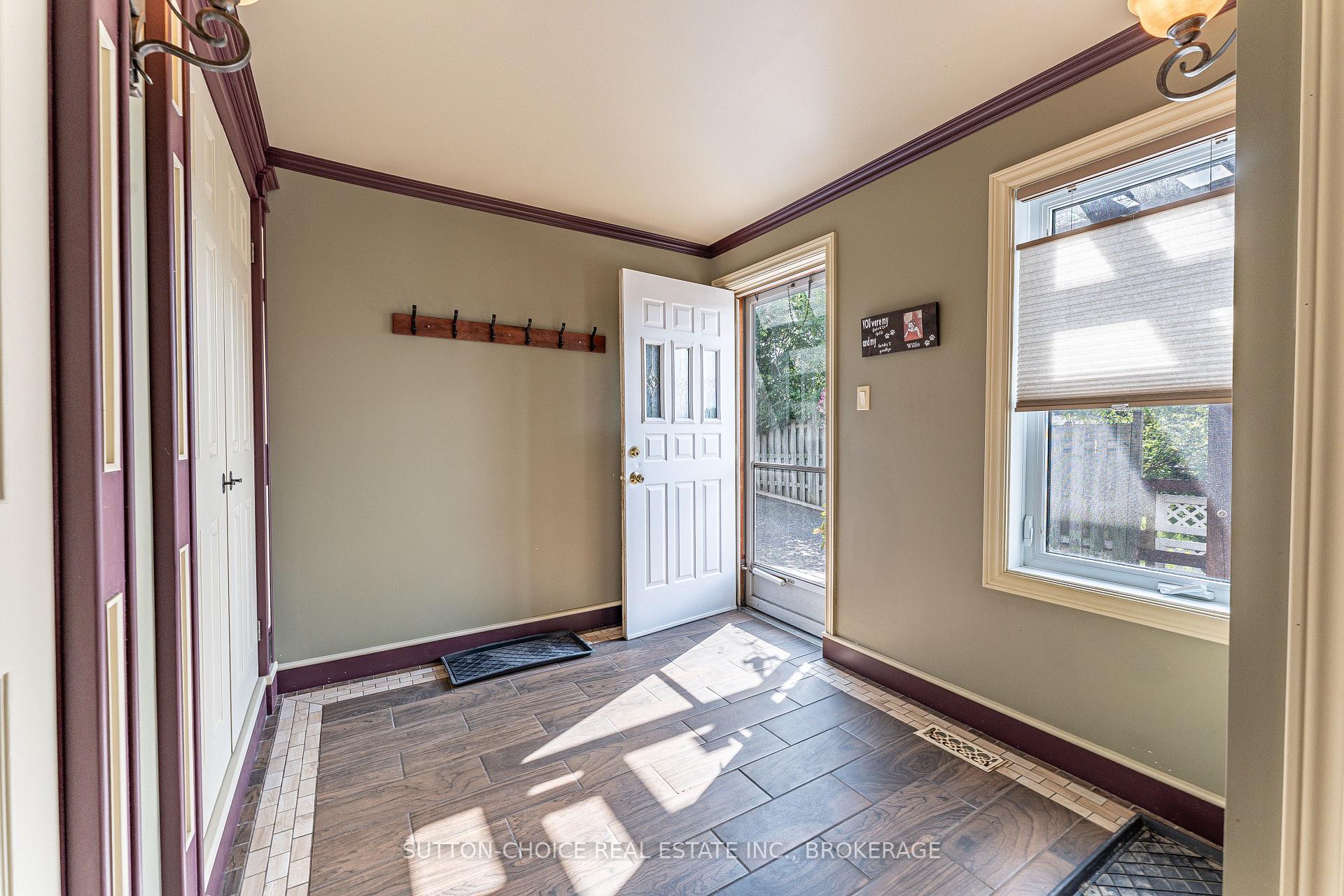 Photo 20 of 372 Third Avenue E, North Bay, Central — HOMEH