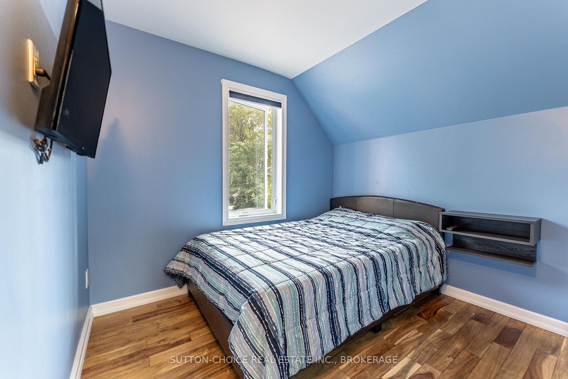 Photo 27 of 372 Third Avenue E, North Bay, Central — HOMEH