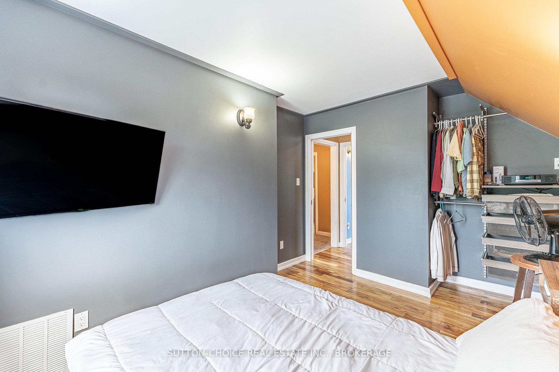 Photo 26 of 372 Third Avenue E, North Bay, Central — HOMEH