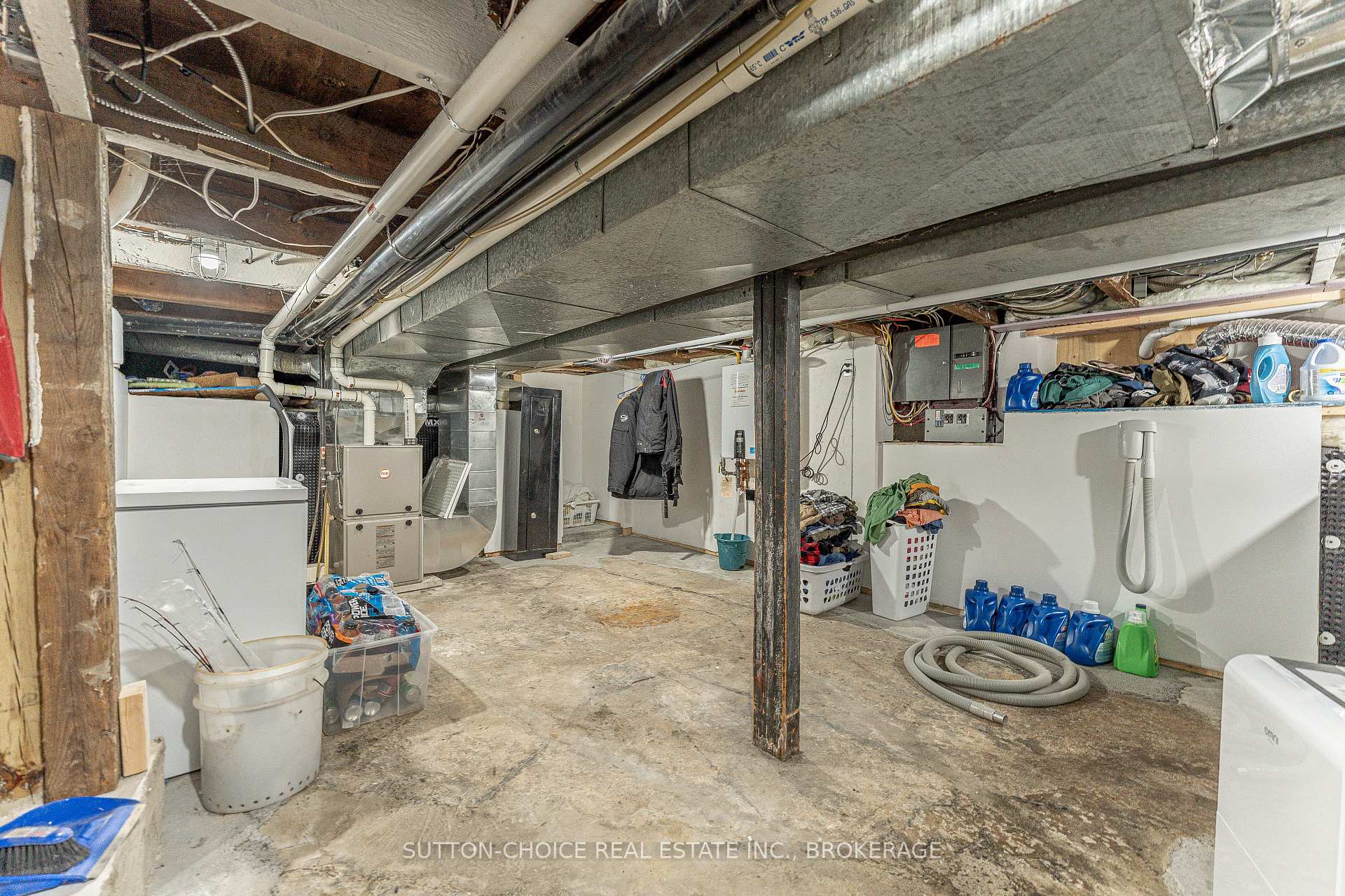 Photo 32 of 372 Third Avenue E, North Bay, Central — HOMEH
