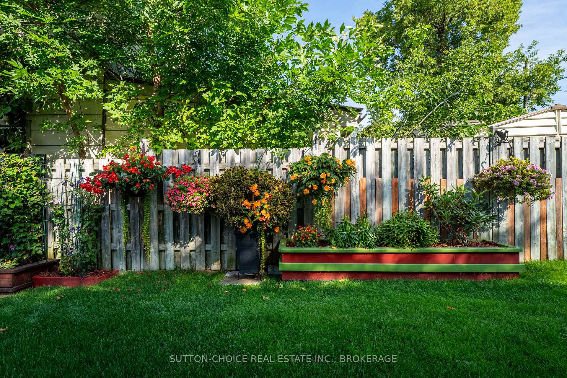 Photo 43 of 372 Third Avenue E, North Bay, Central — HOMEH