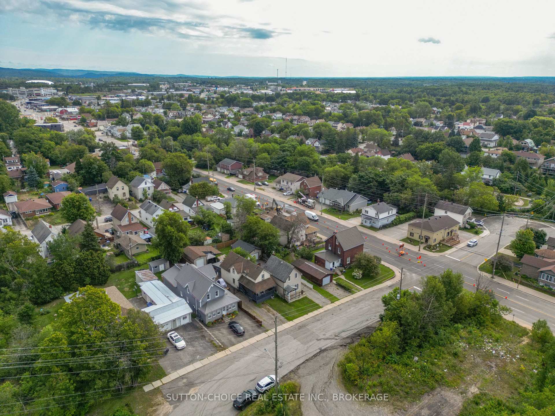 Photo 52 of 372 Third Avenue E, North Bay, Central — HOMEH