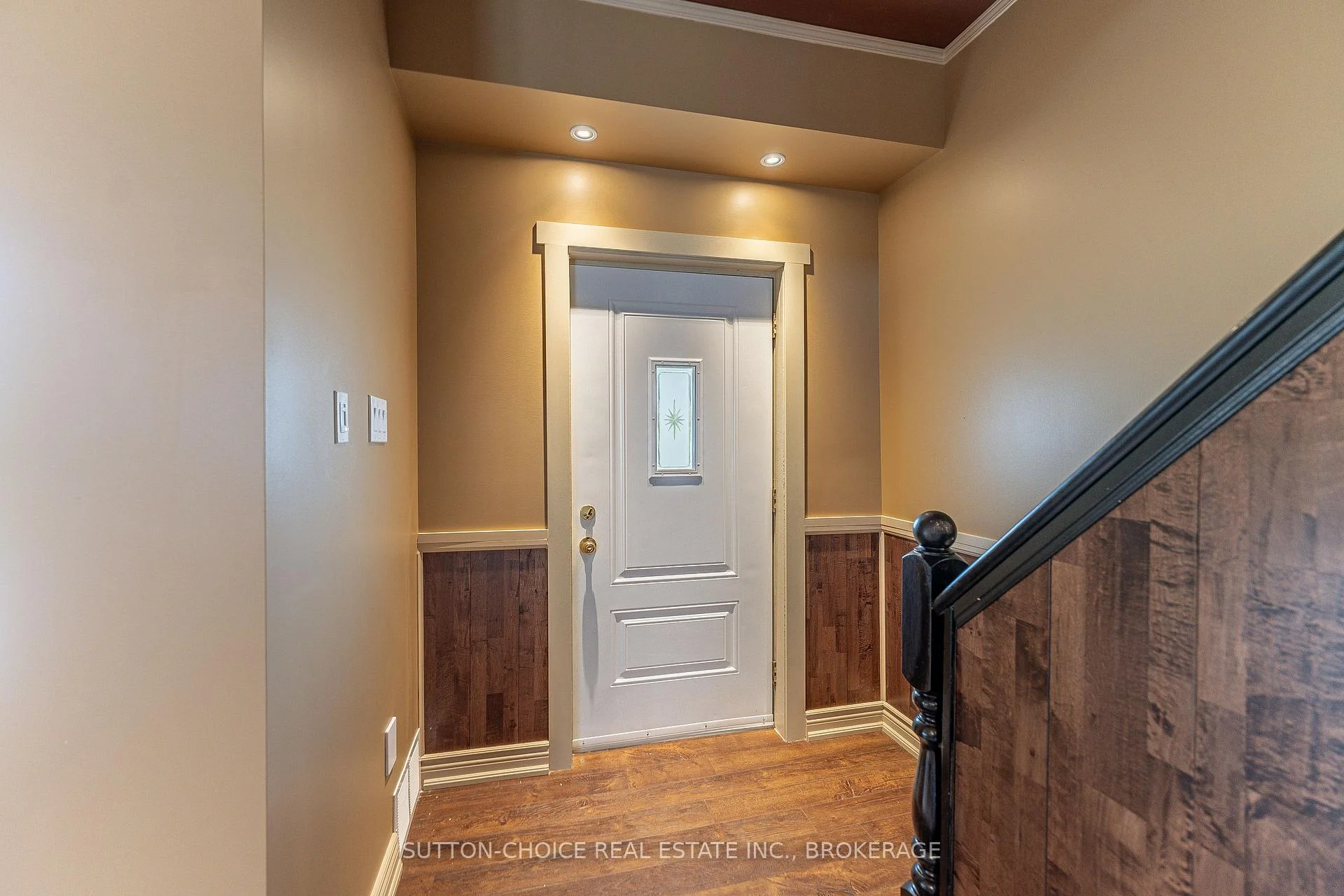 Photo 7 of 372 Third Avenue E, North Bay, Central — HOMEH