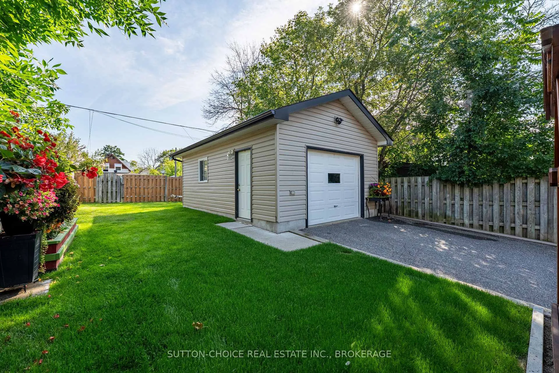 Photo 45 of 372 Third Avenue E, North Bay, Central — HOMEH