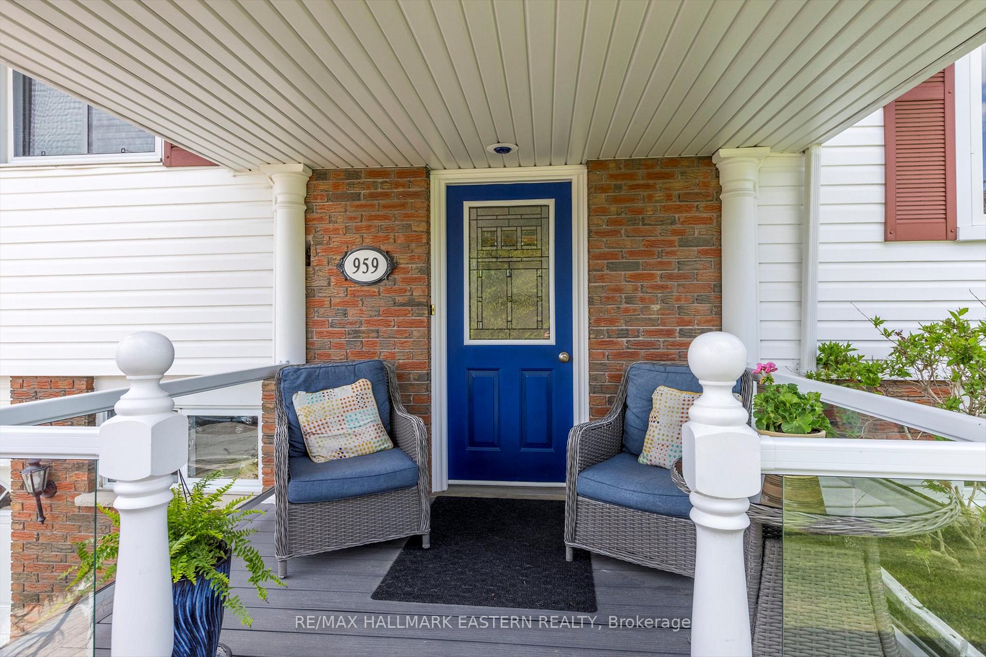 Photo 2 of 959 Golfview Road, Peterborough, Otonabee Ward 1 — HOMEH