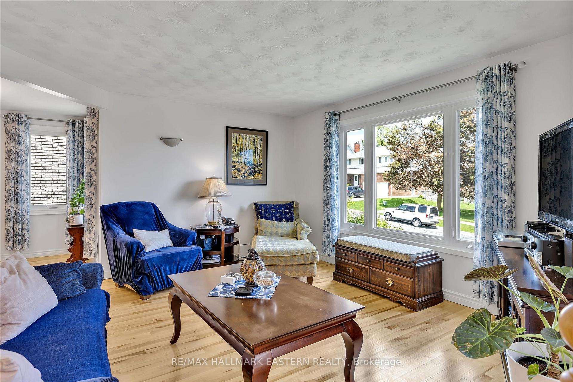 Photo 5 of 959 Golfview Road, Peterborough, Otonabee Ward 1 — HOMEH