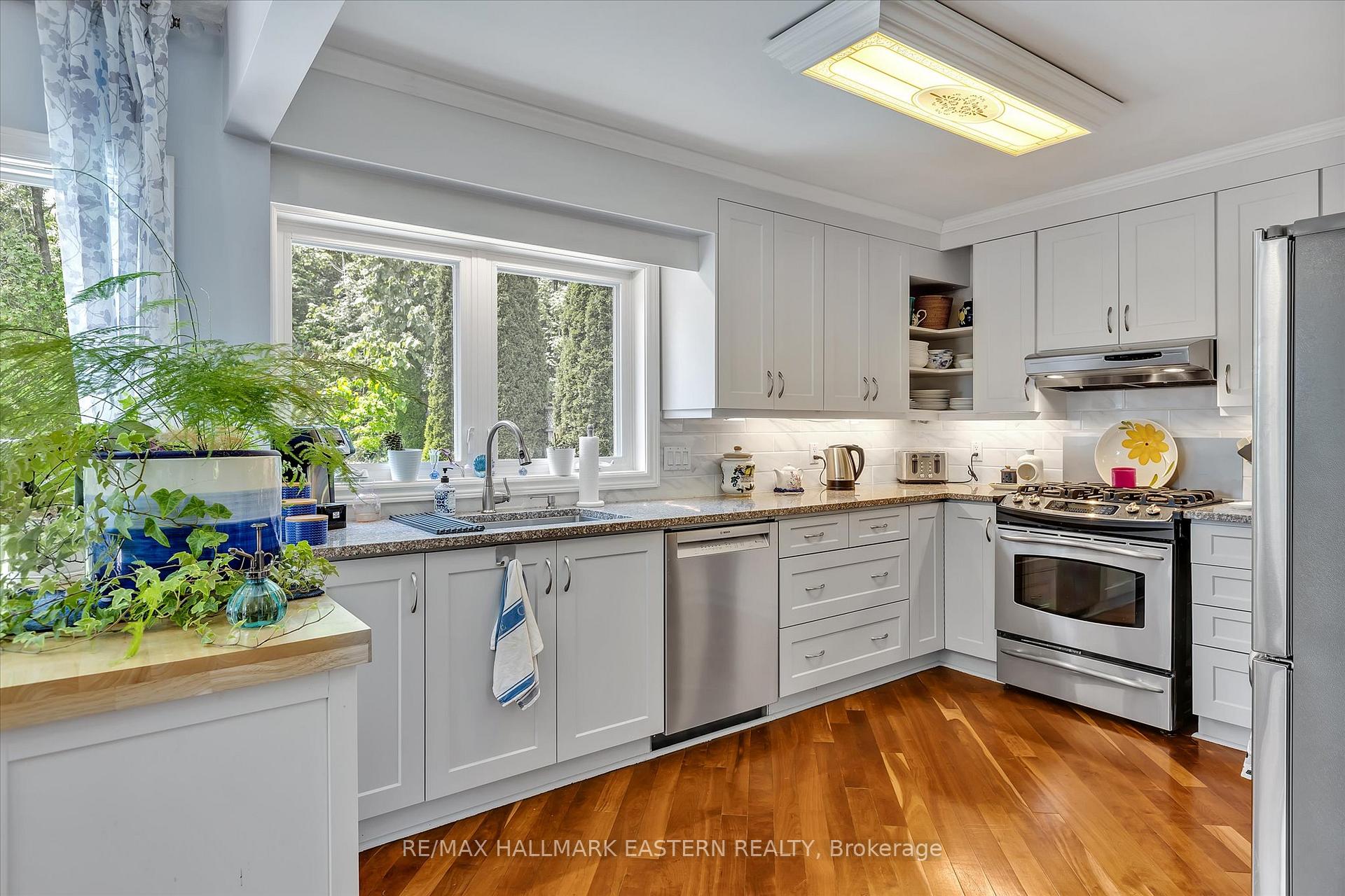 Photo 9 of 959 Golfview Road, Peterborough, Otonabee Ward 1 — HOMEH