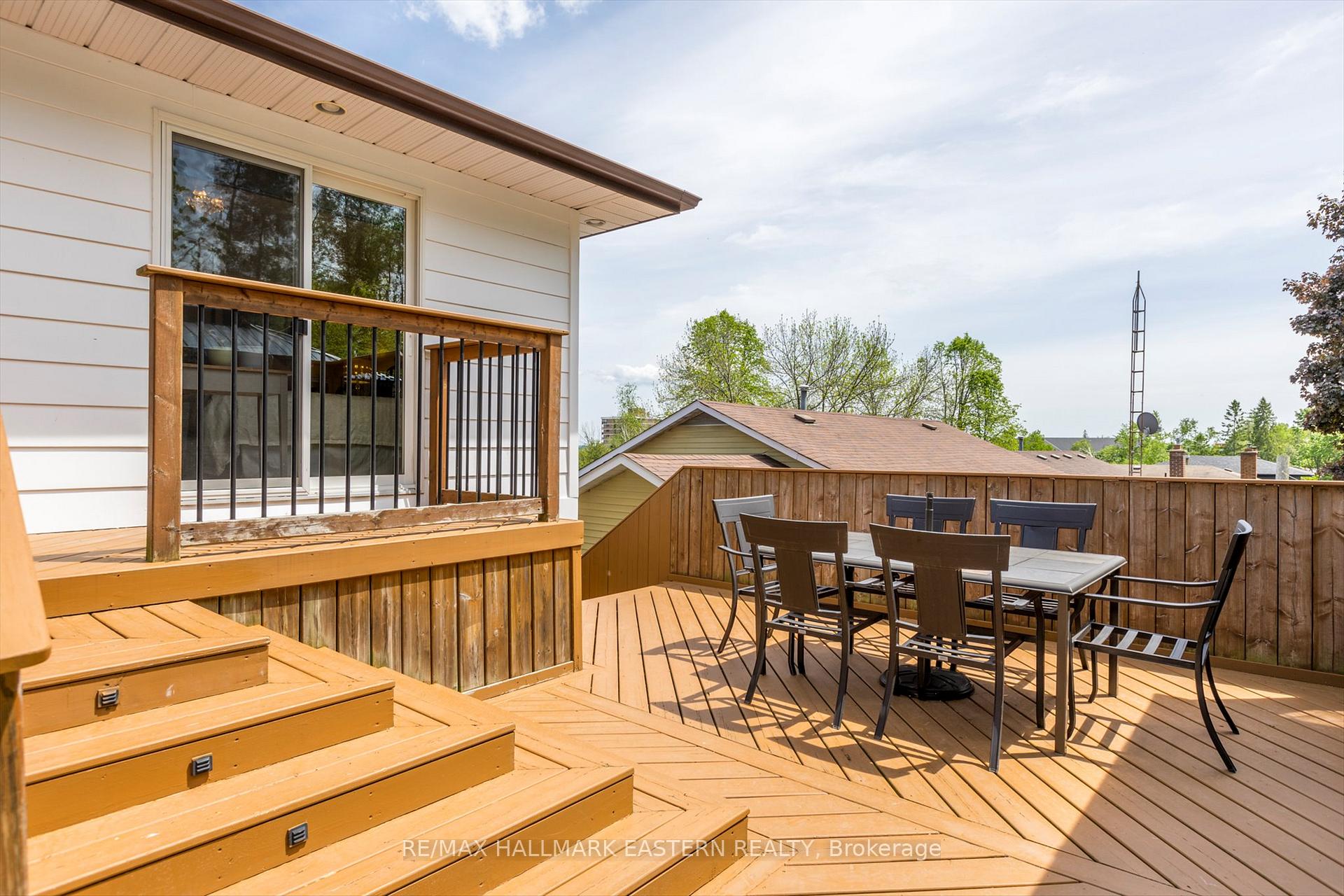 Photo 34 of 959 Golfview Road, Peterborough, Otonabee Ward 1 — HOMEH