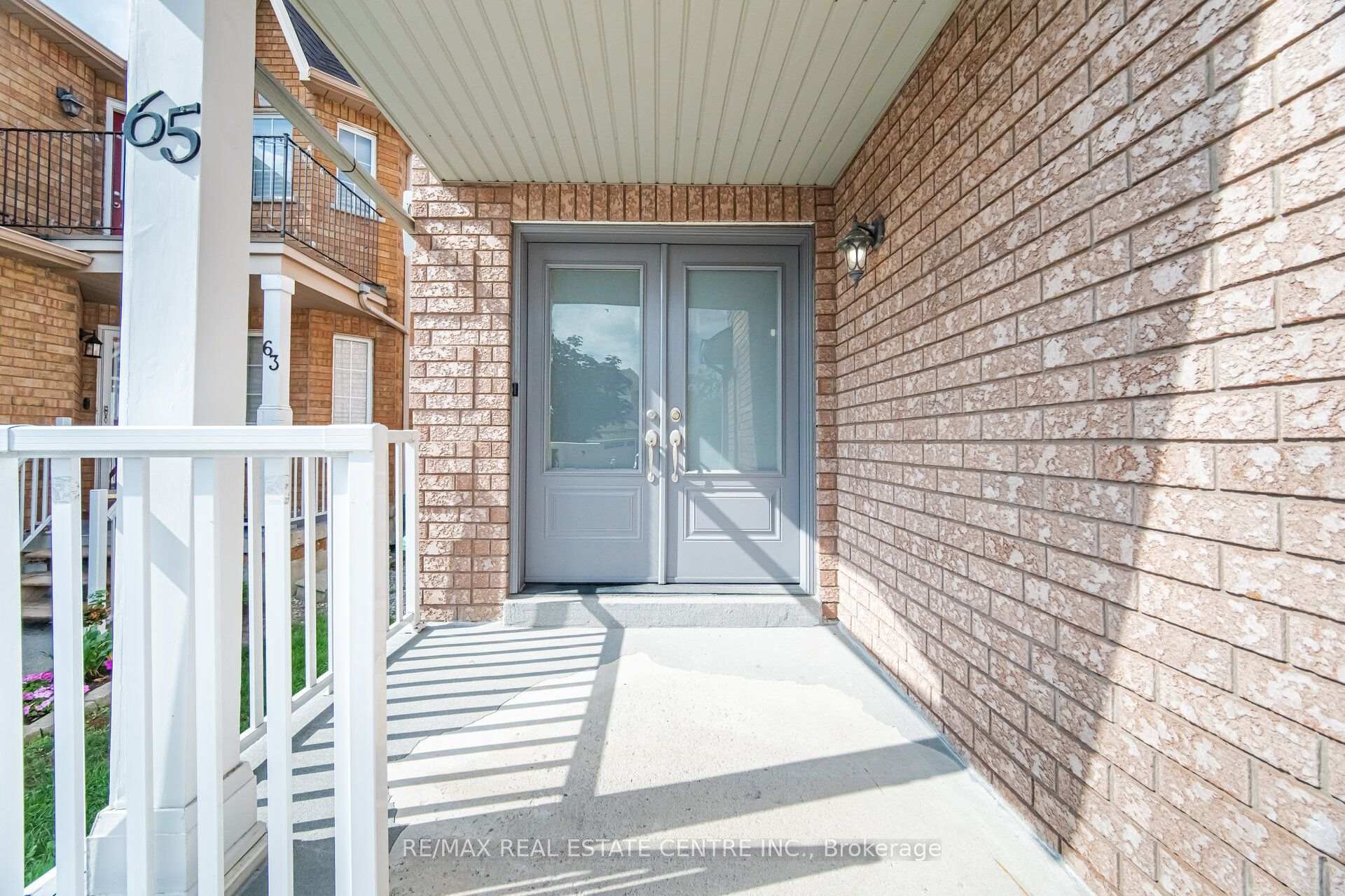 Photo 3 of 65 Coolspring Crescent, Caledon, Bolton East — HOMEH