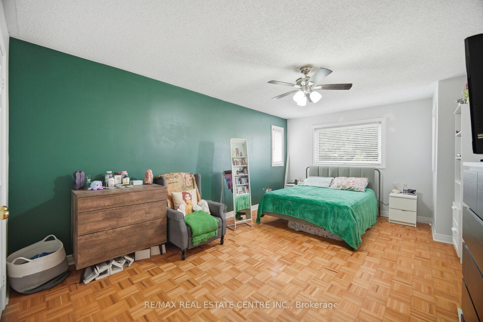 Photo 17 of 65 Coolspring Crescent, Caledon, Bolton East — HOMEH