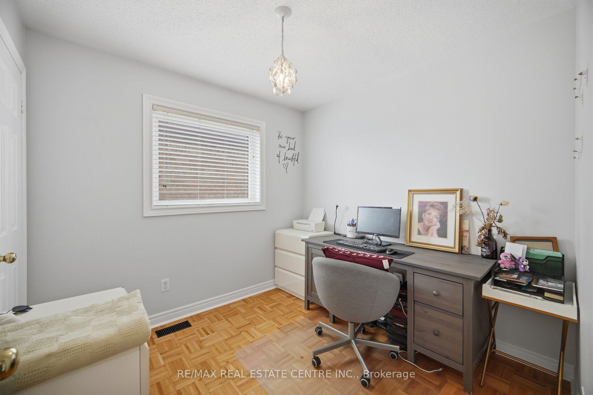 Photo 21 of 65 Coolspring Crescent, Caledon, Bolton East — HOMEH