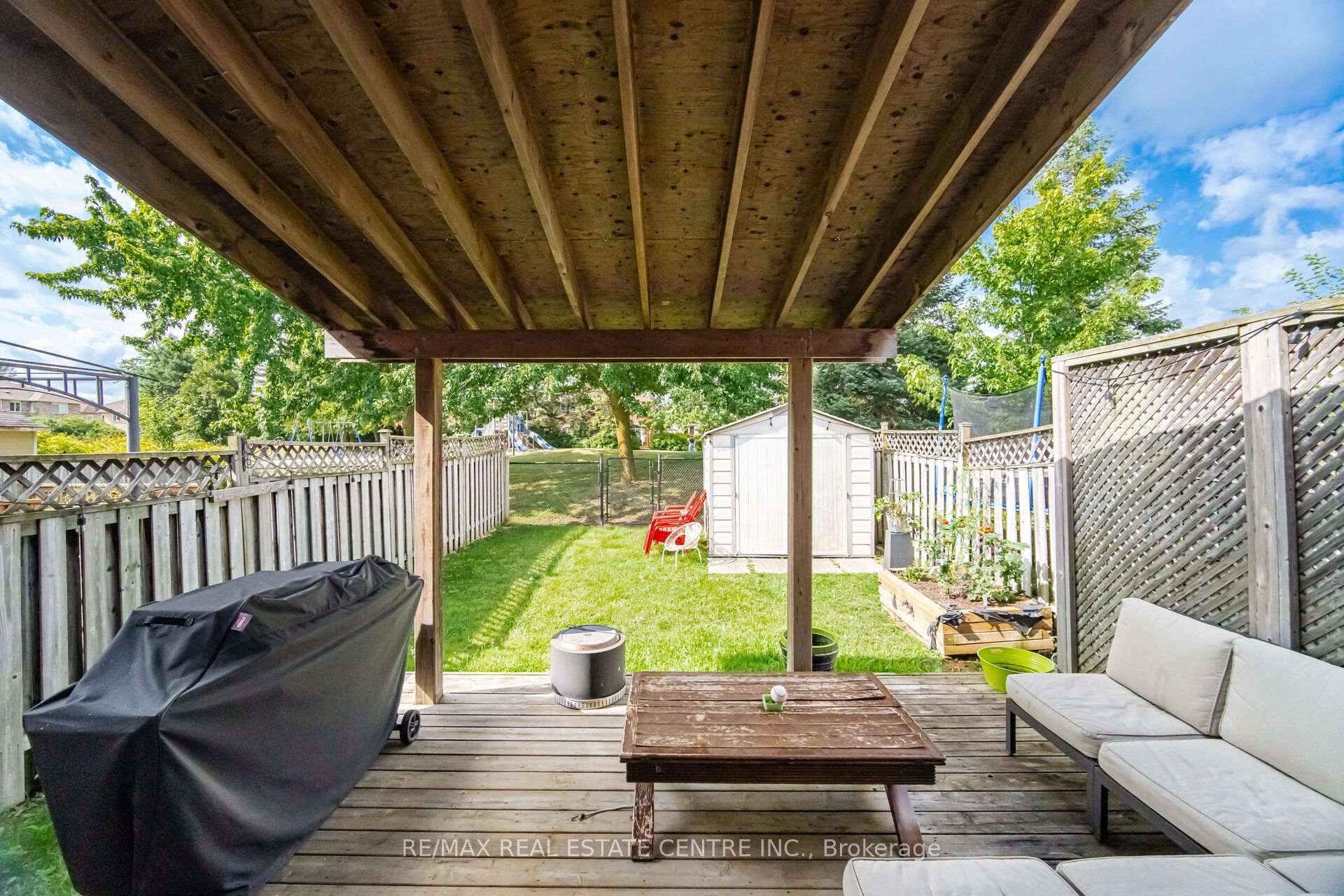 Photo 31 of 65 Coolspring Crescent, Caledon, Bolton East — HOMEH