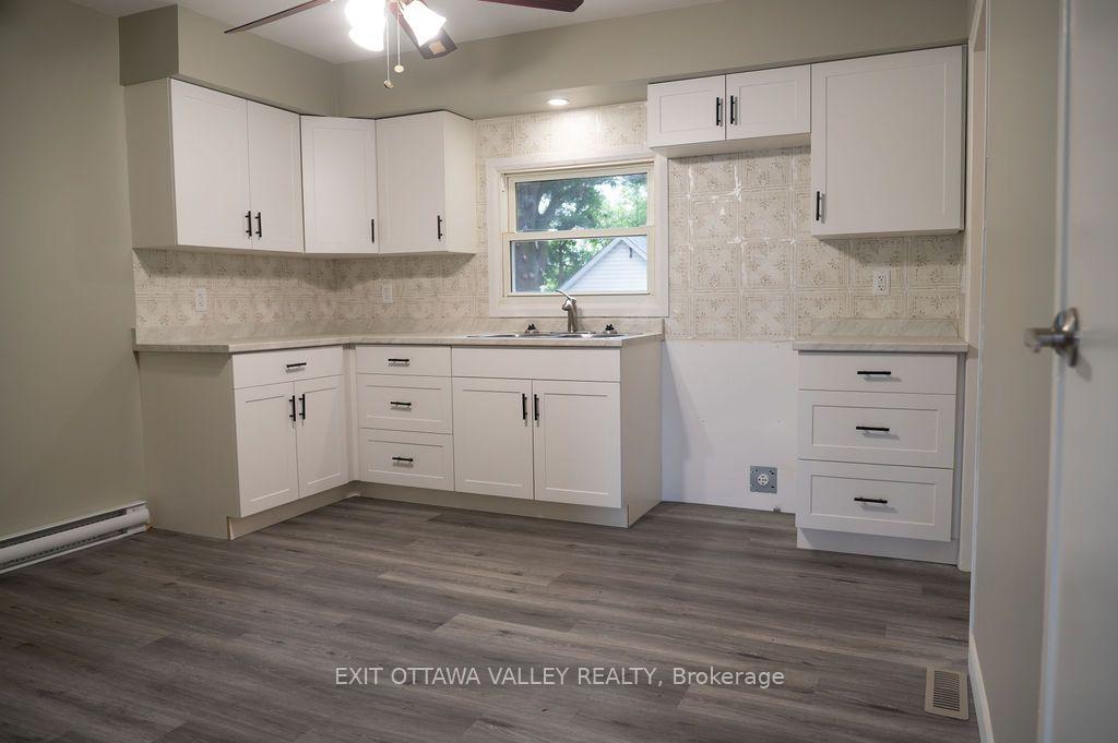 Photo 4 of 400 Boundary Road E, Pembroke, Pembroke — HOMEH